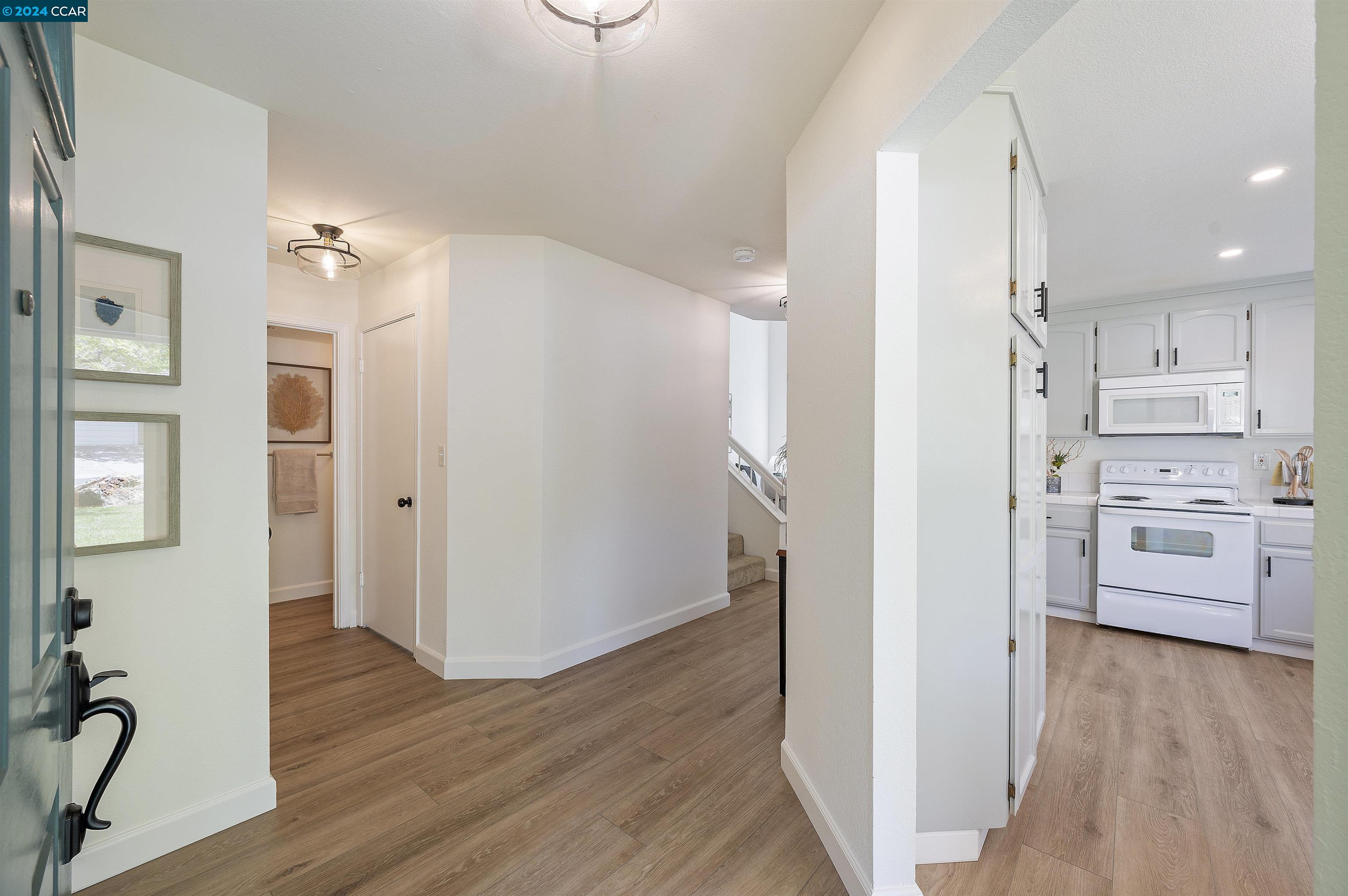 1026 Pinehurst Ct