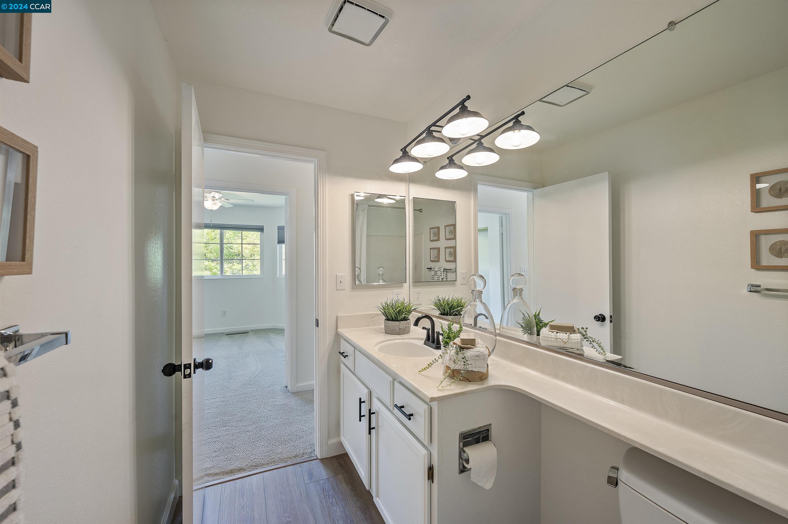 1026 Pinehurst Ct