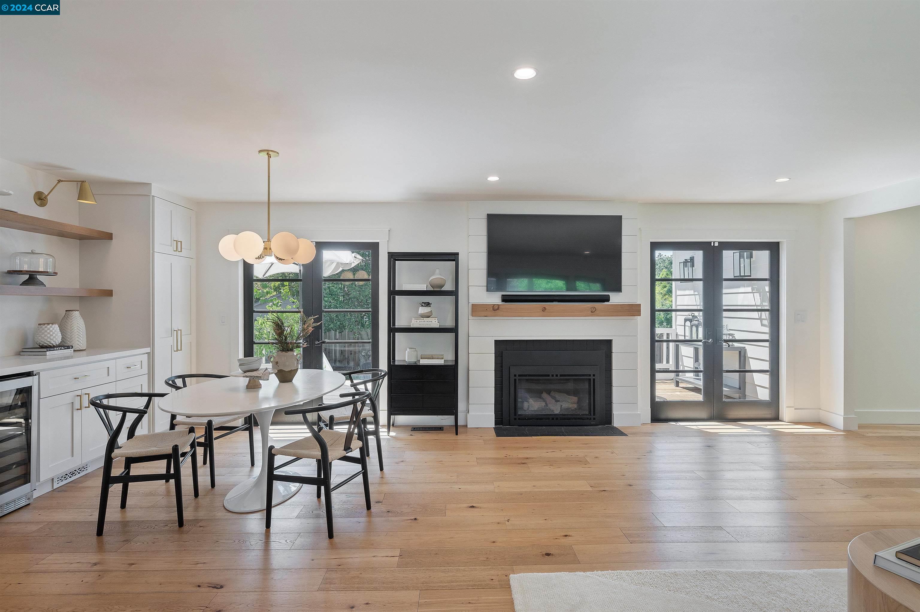 301 Sunset Rd