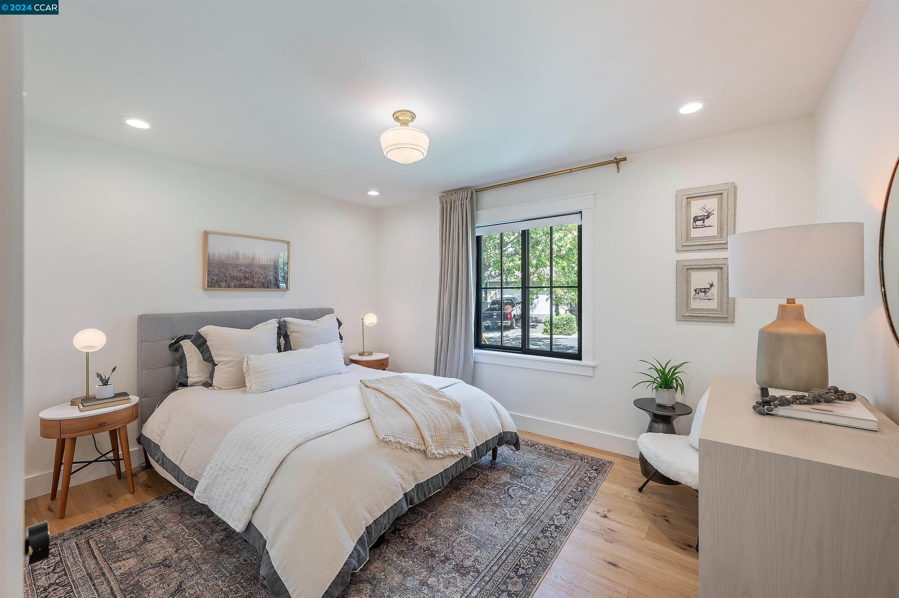 301 Sunset Rd