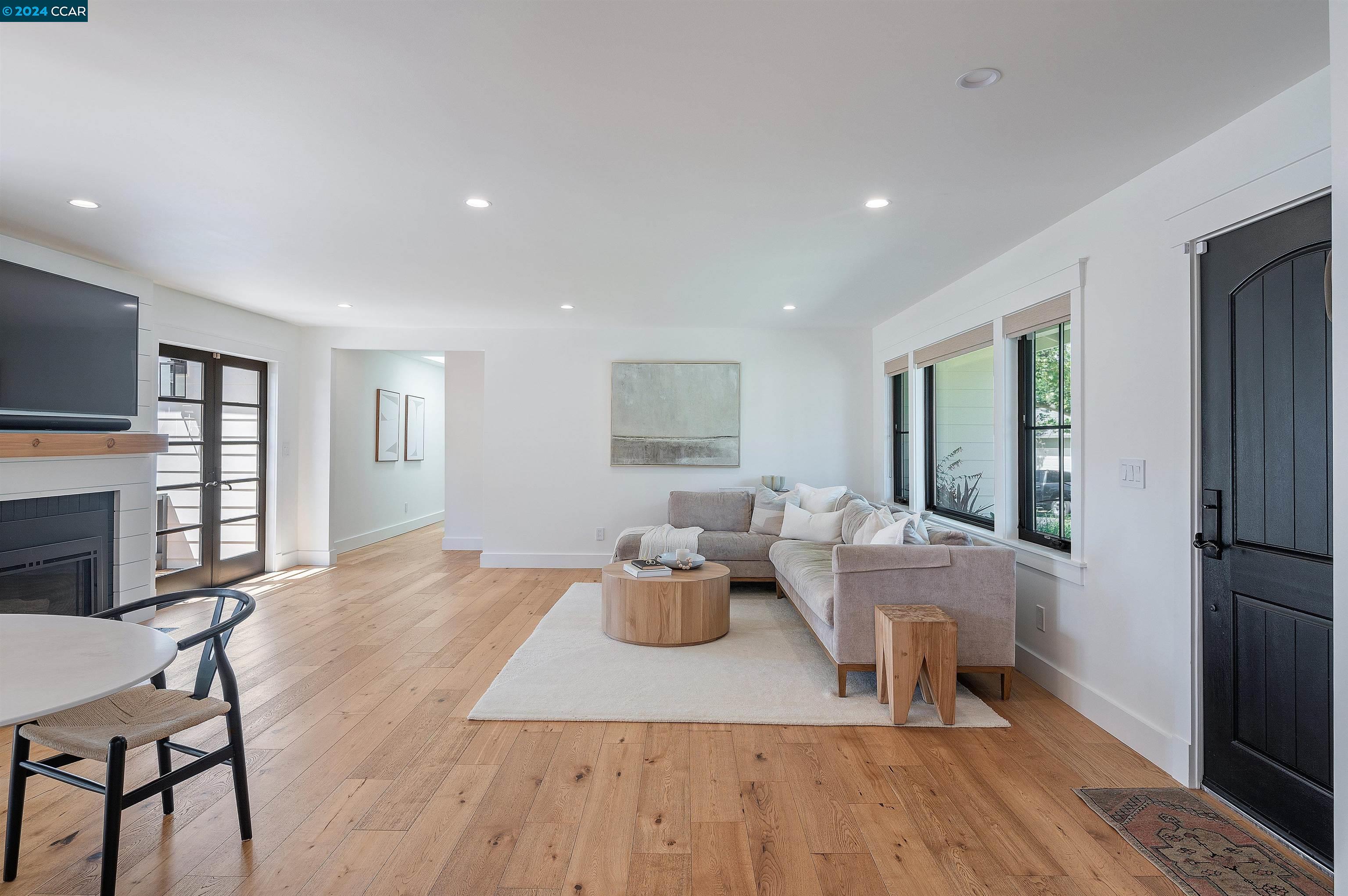 301 Sunset Rd