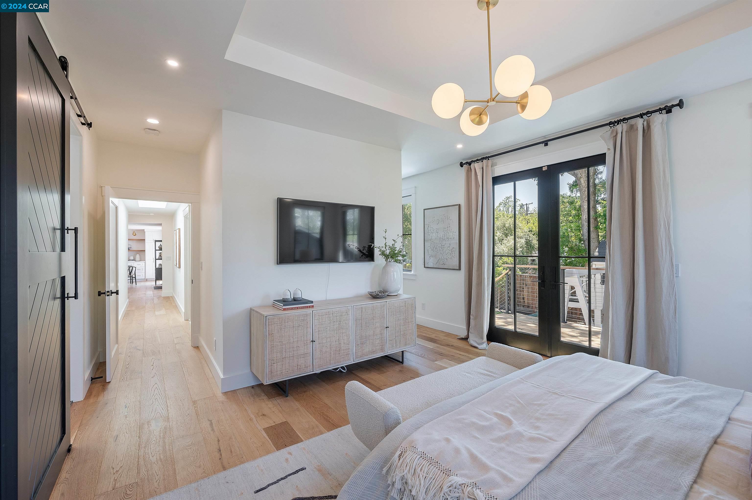 301 Sunset Rd