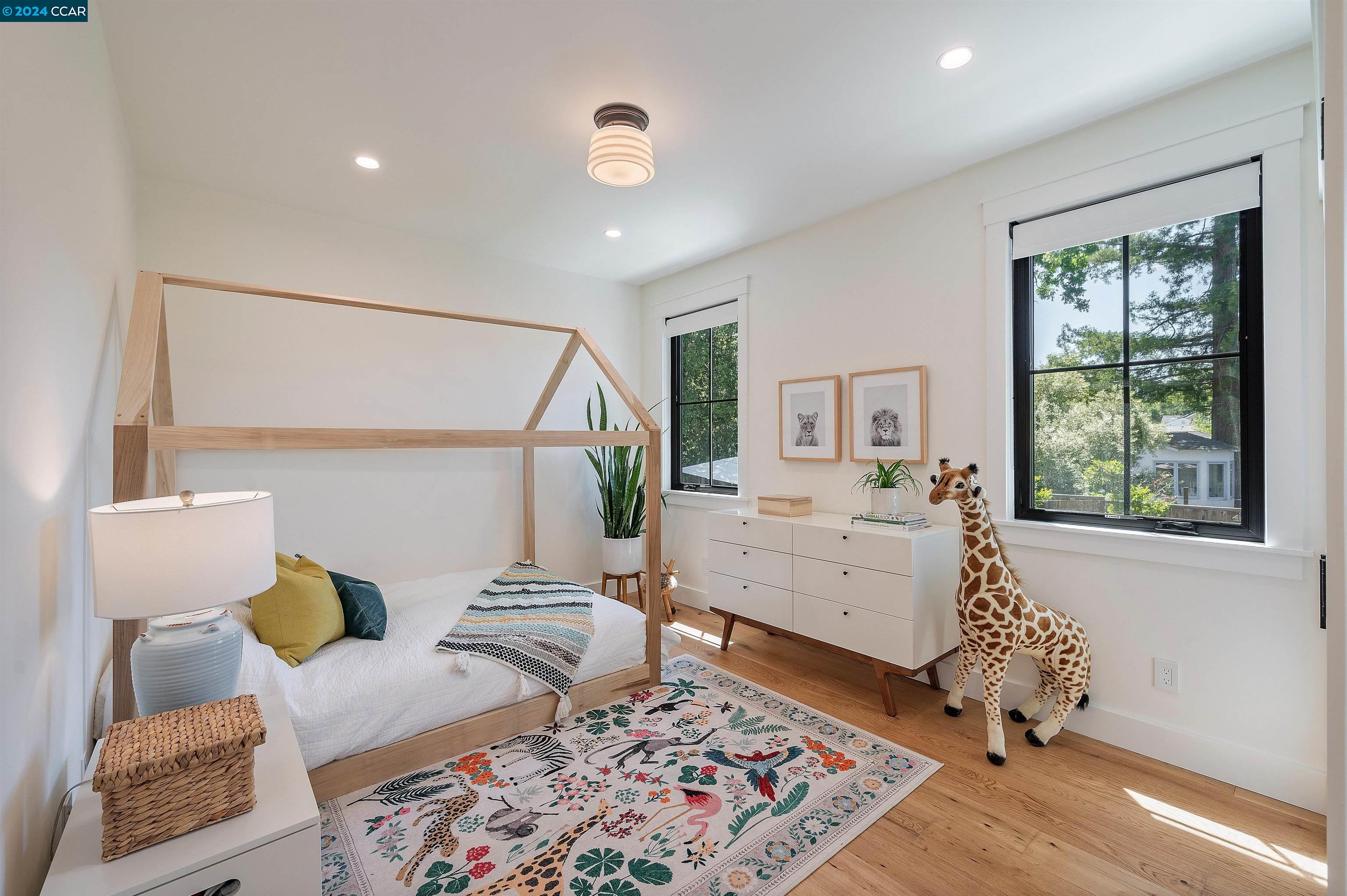 301 Sunset Rd