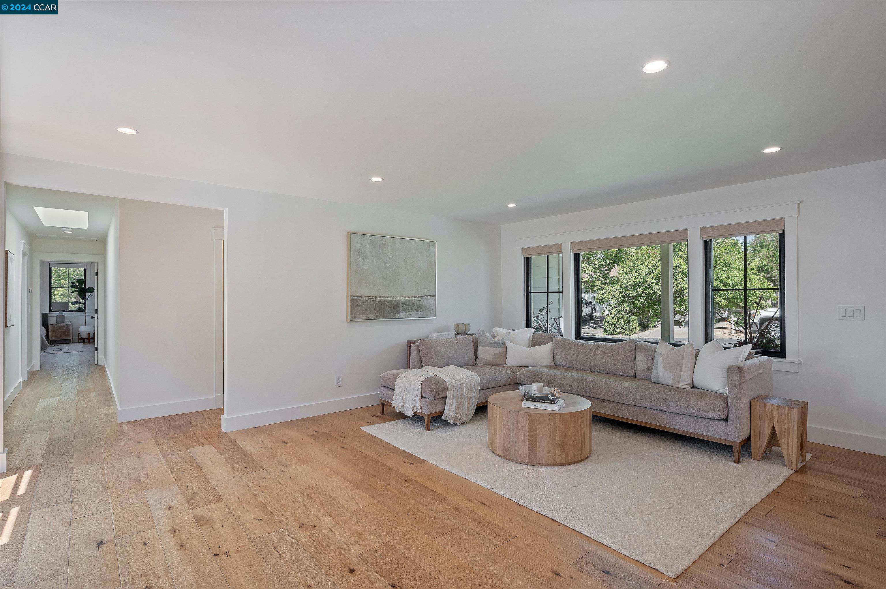 301 Sunset Rd