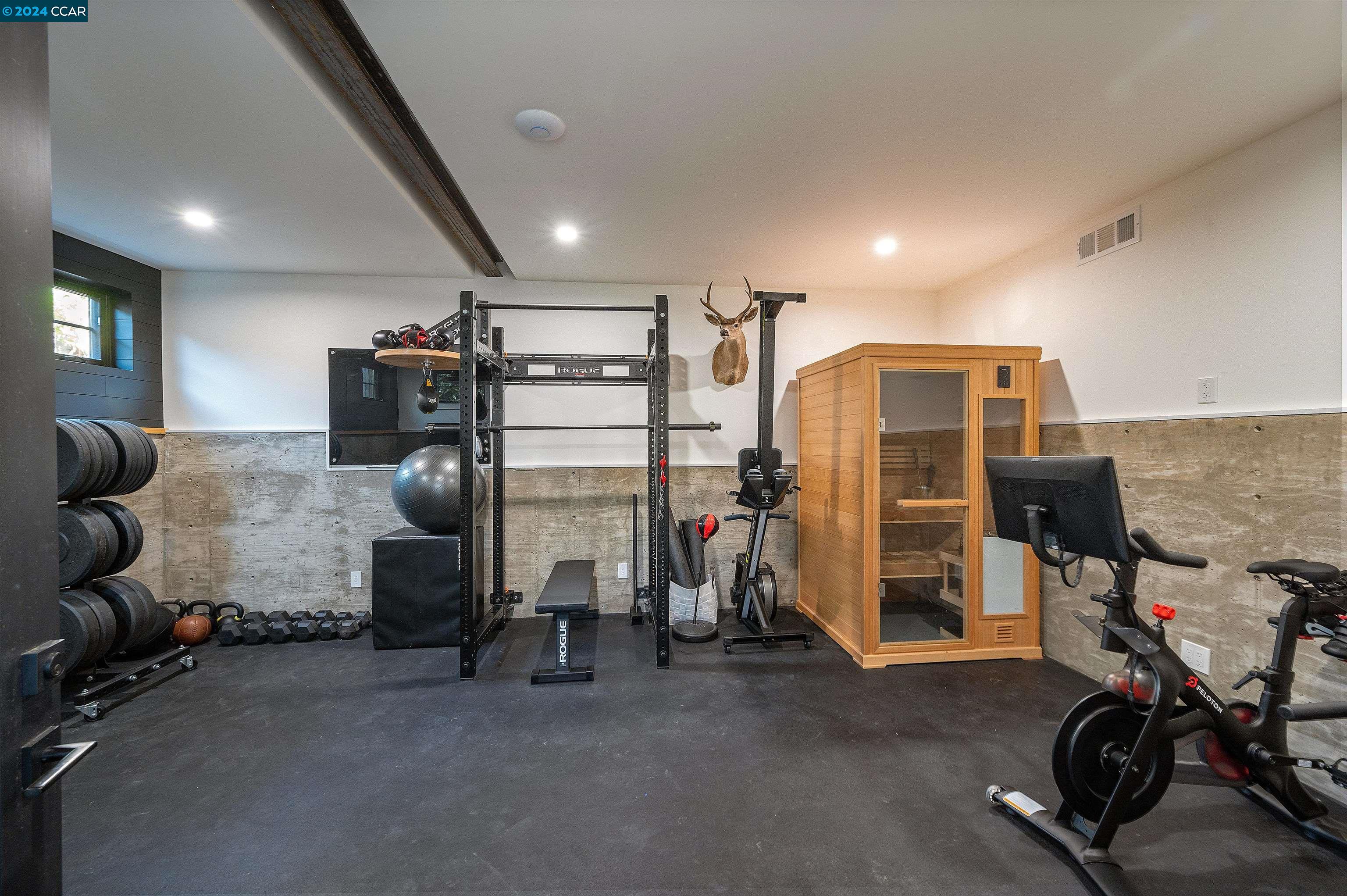 301 Sunset Rd