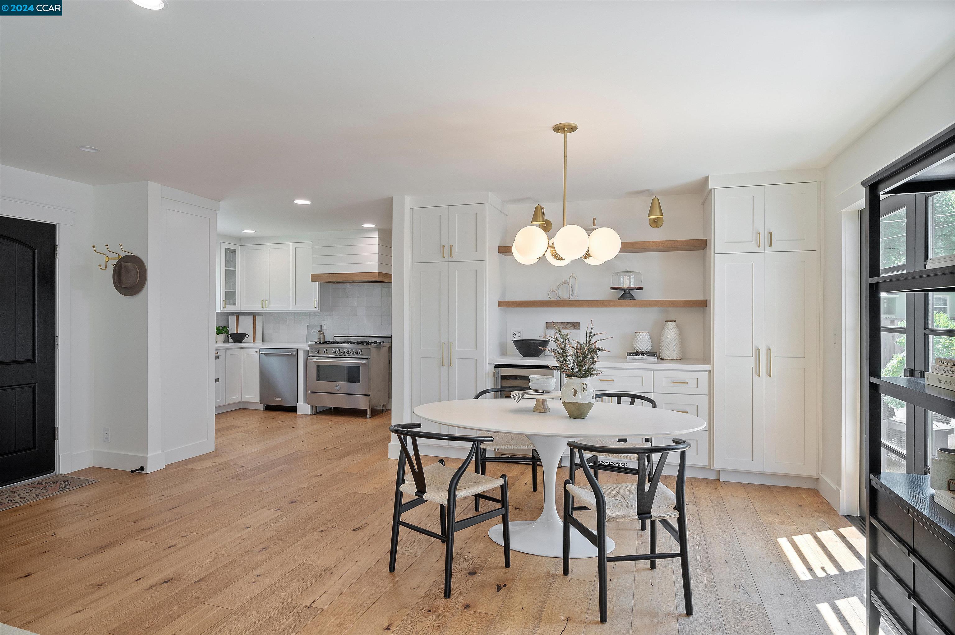 301 Sunset Rd