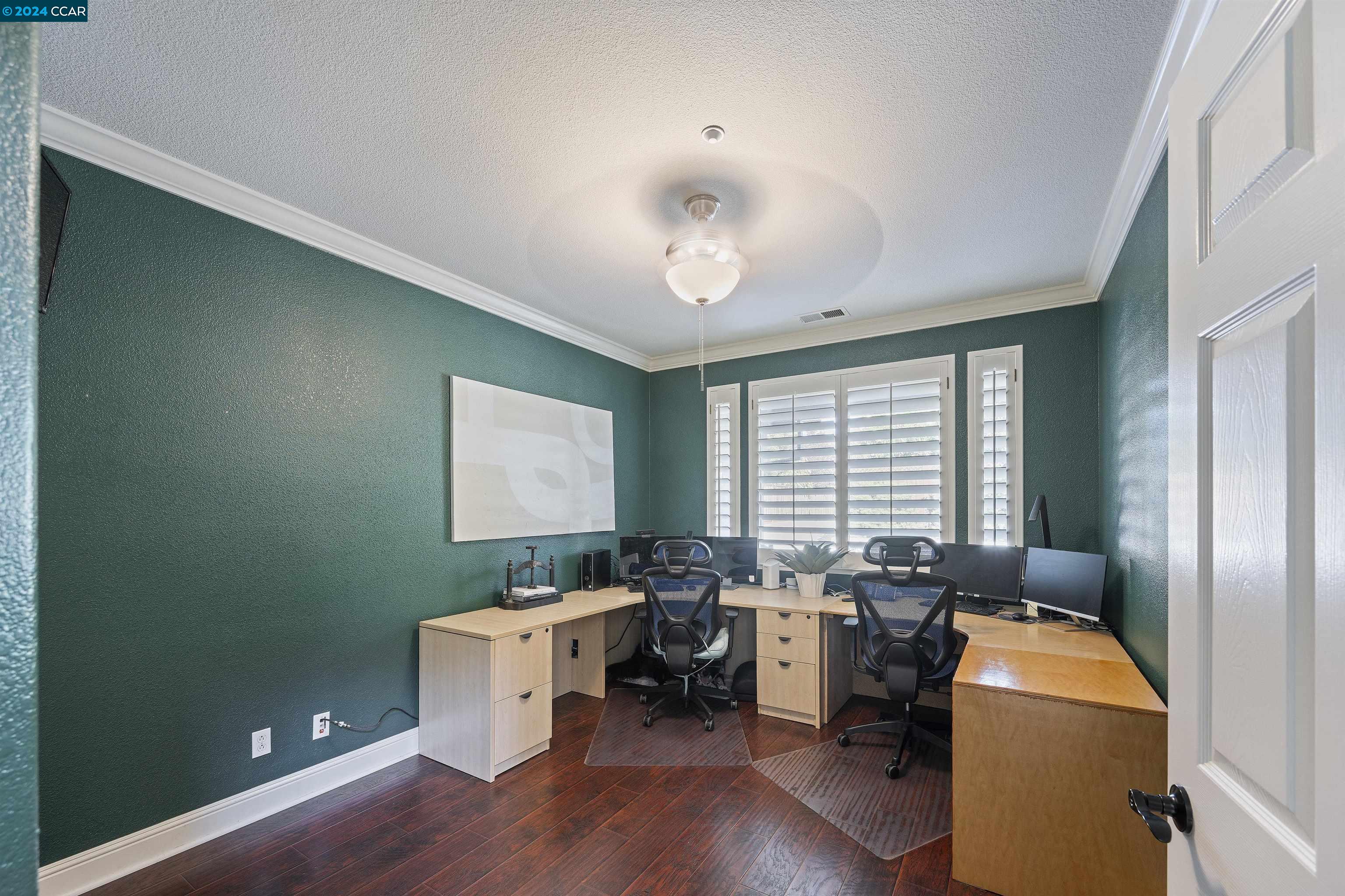 1871 Renee Way