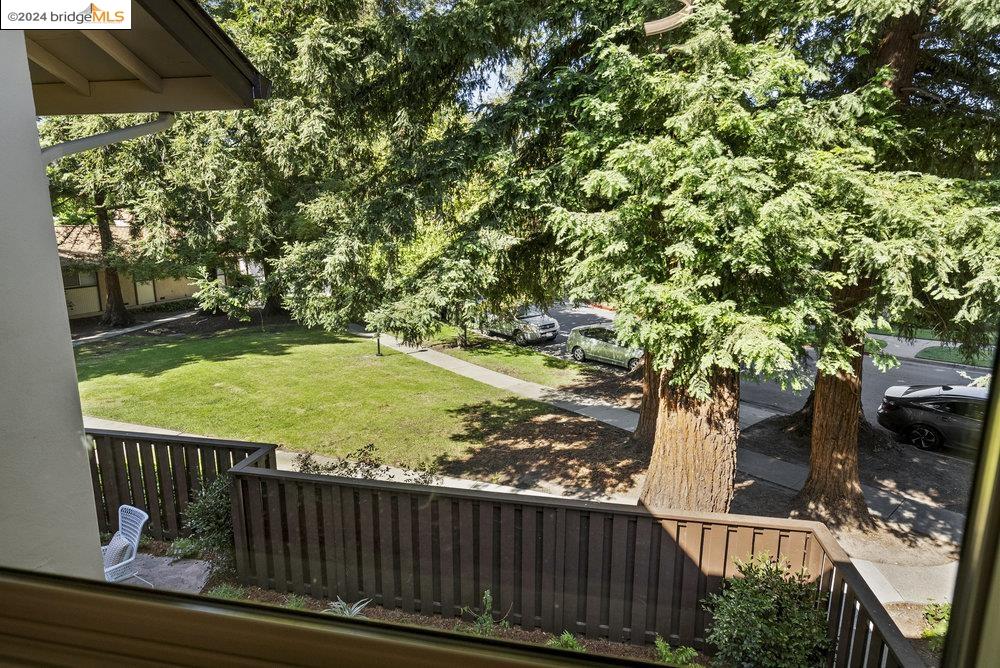 1961 Countrywood Ct