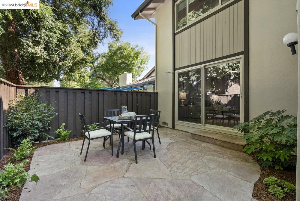 1961 Countrywood Ct