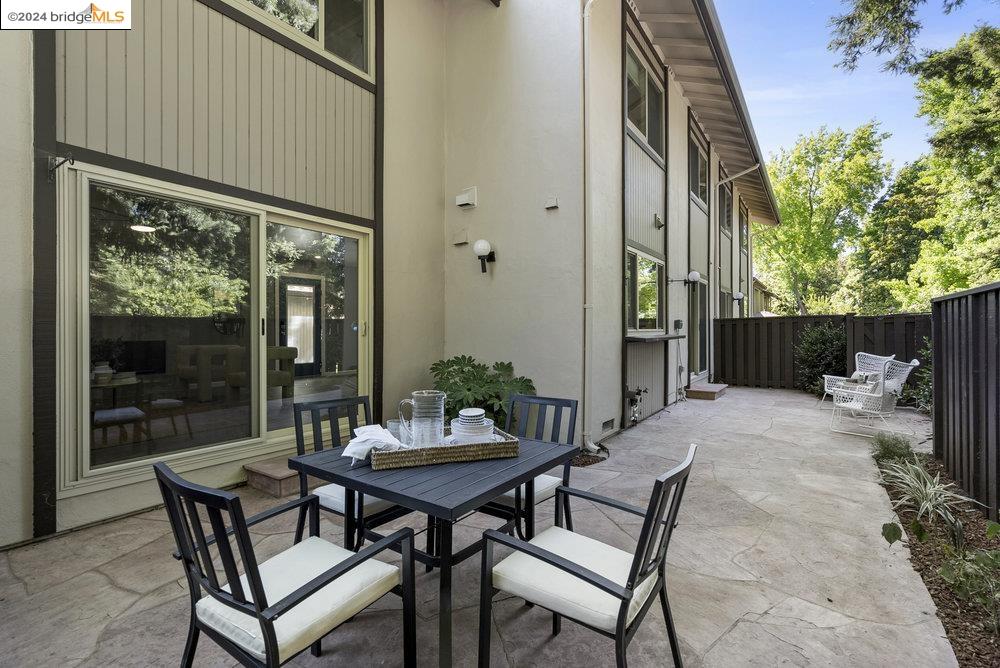 1961 Countrywood Ct