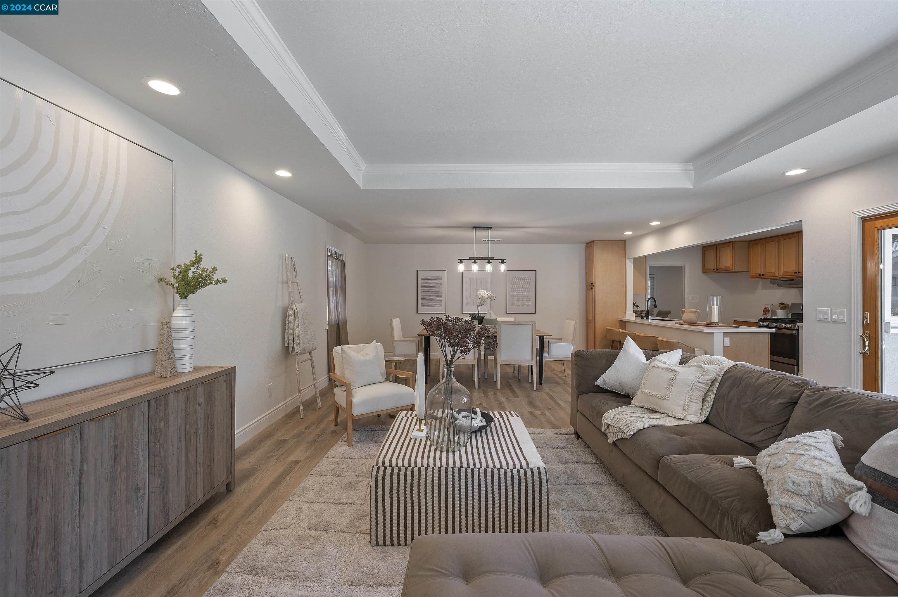 1918 Rose Ln