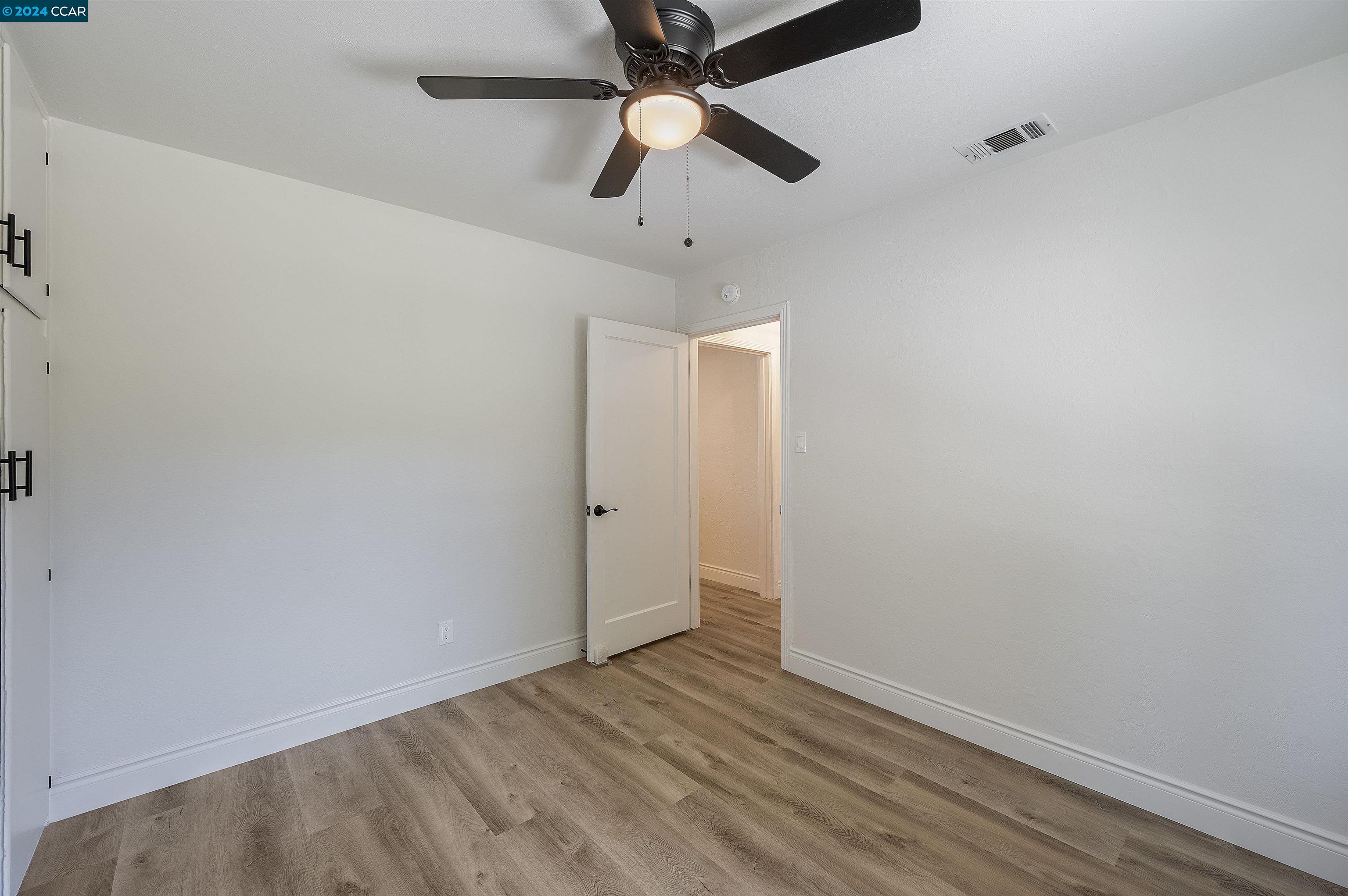 1918 Rose Ln