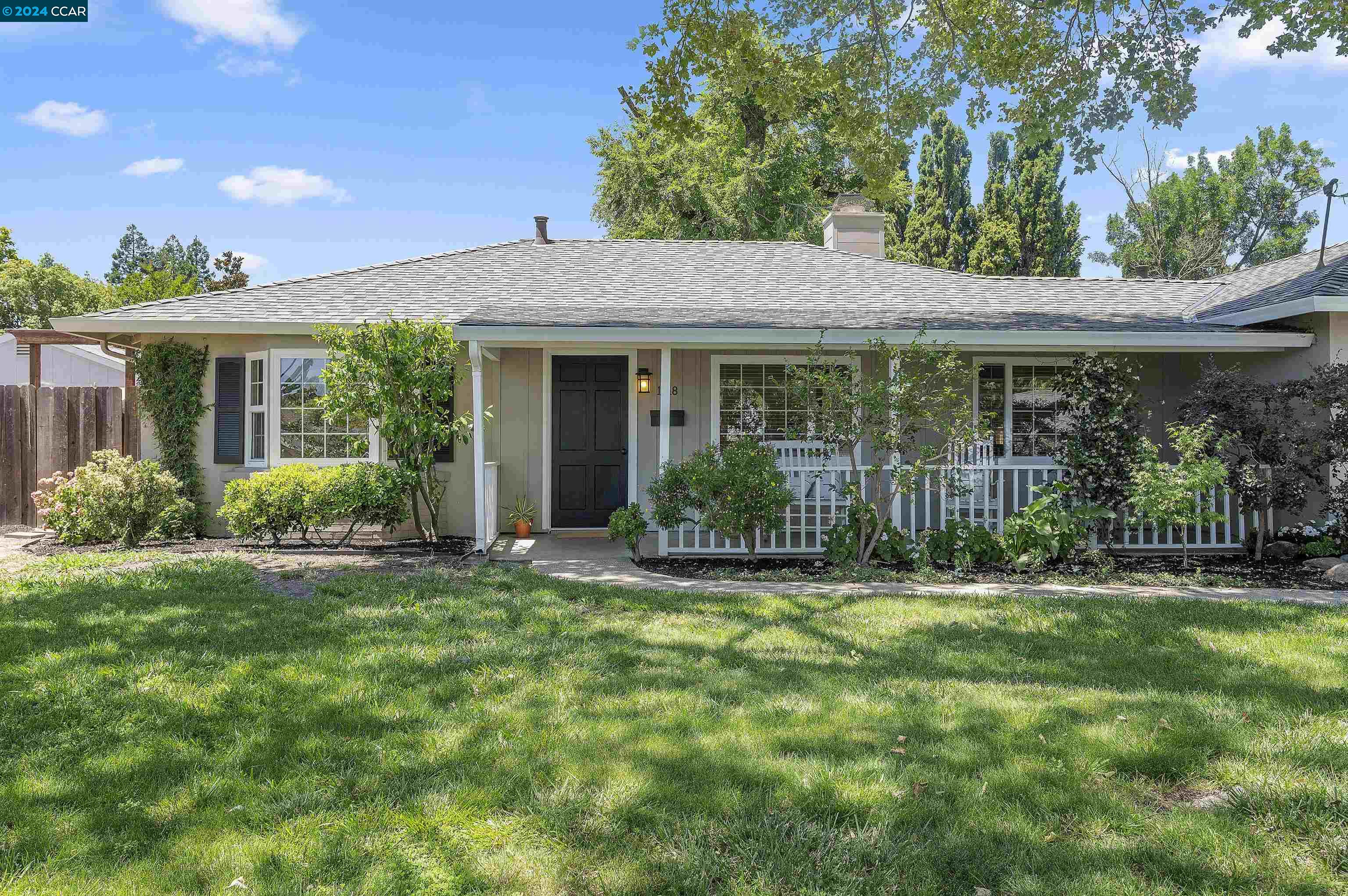 1918 Rose Ln