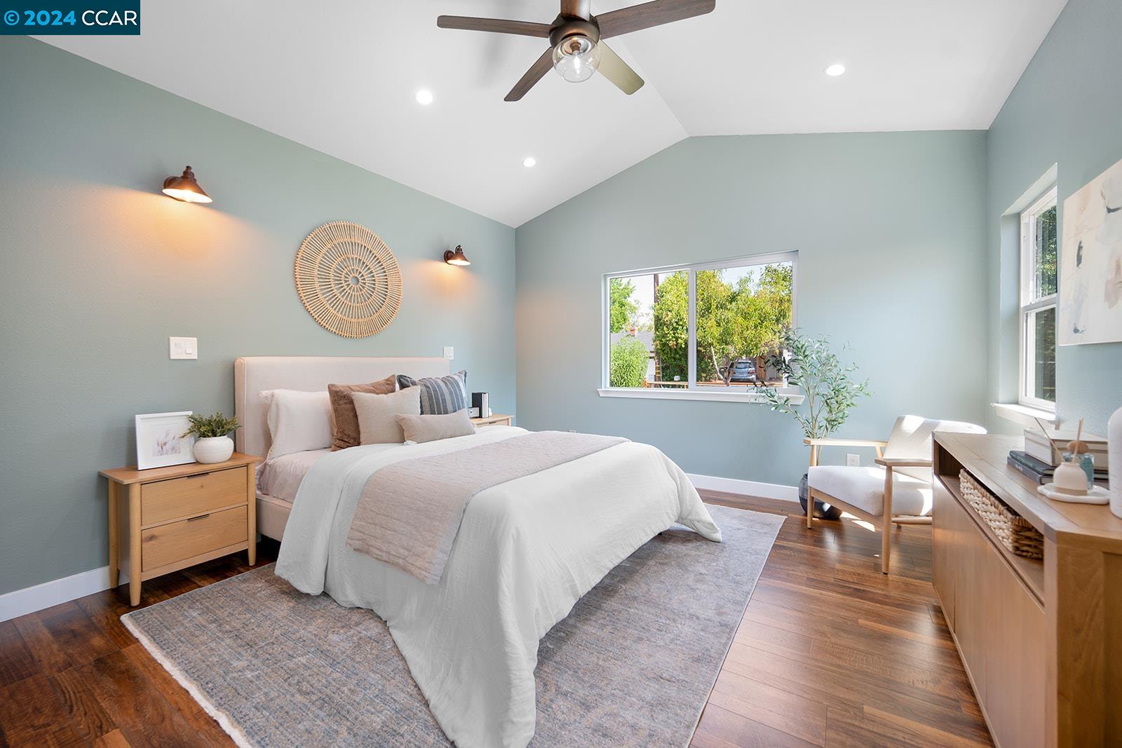 260 Betty Ln