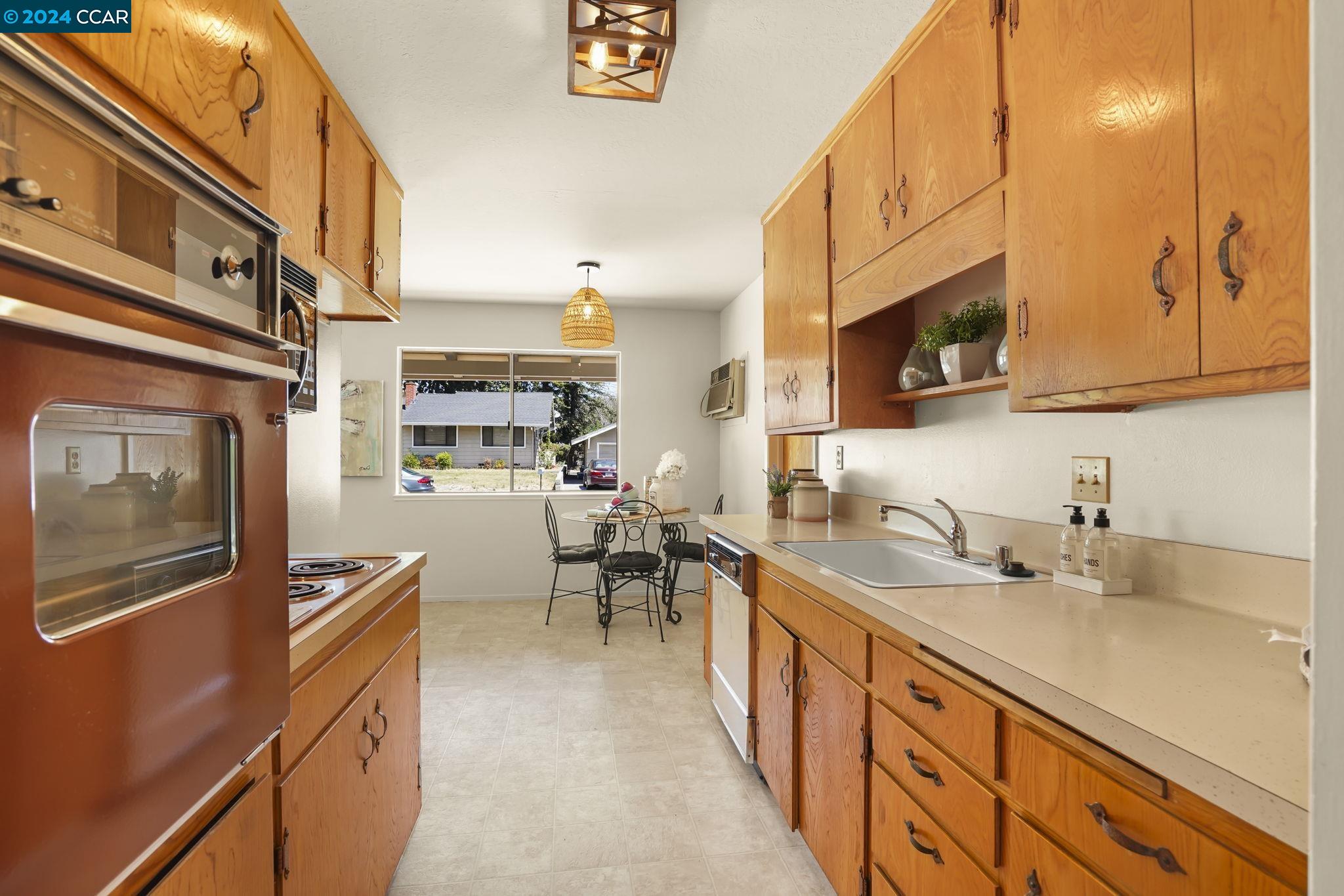 11 Swan Ct