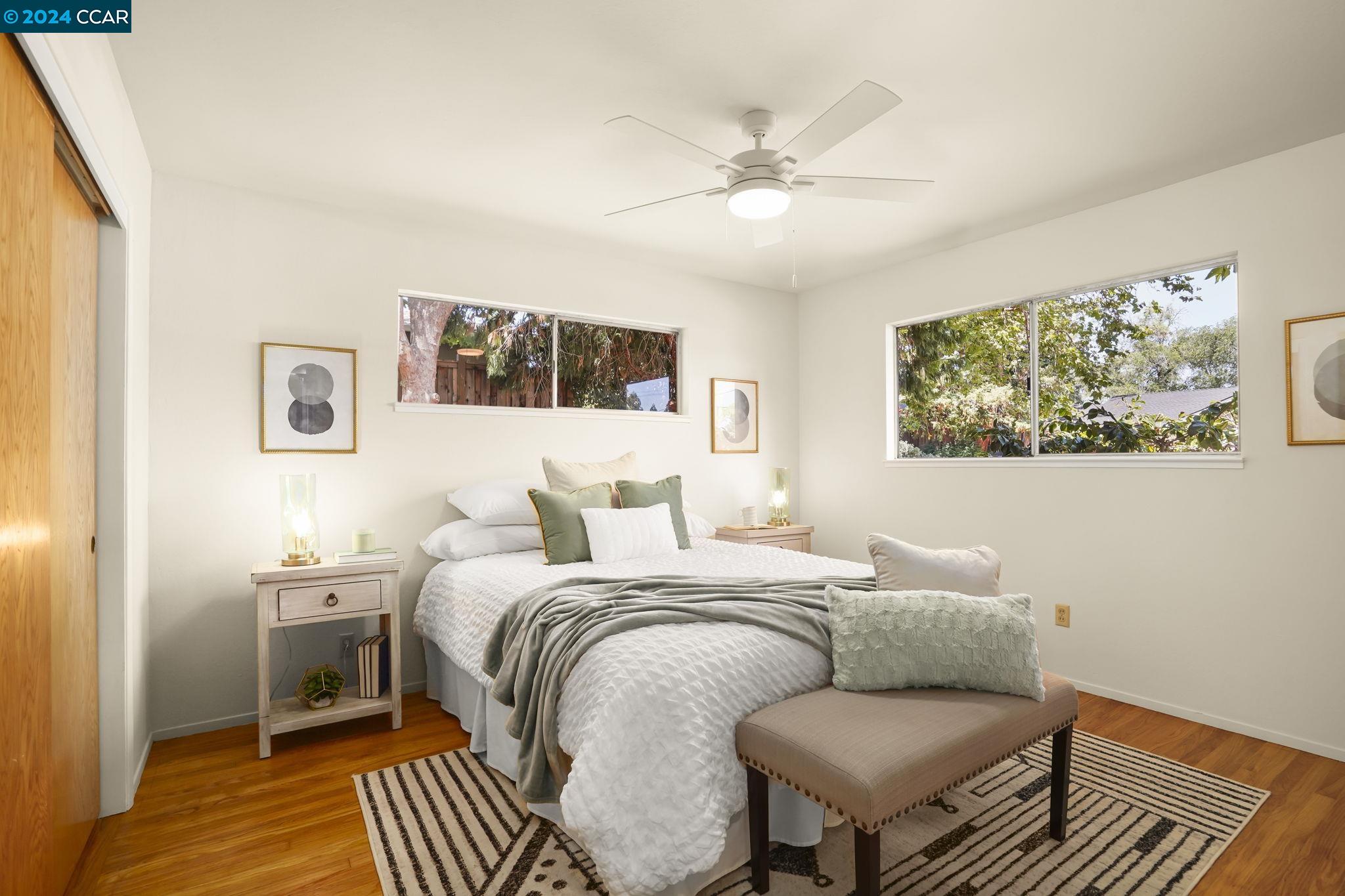 11 Swan Ct