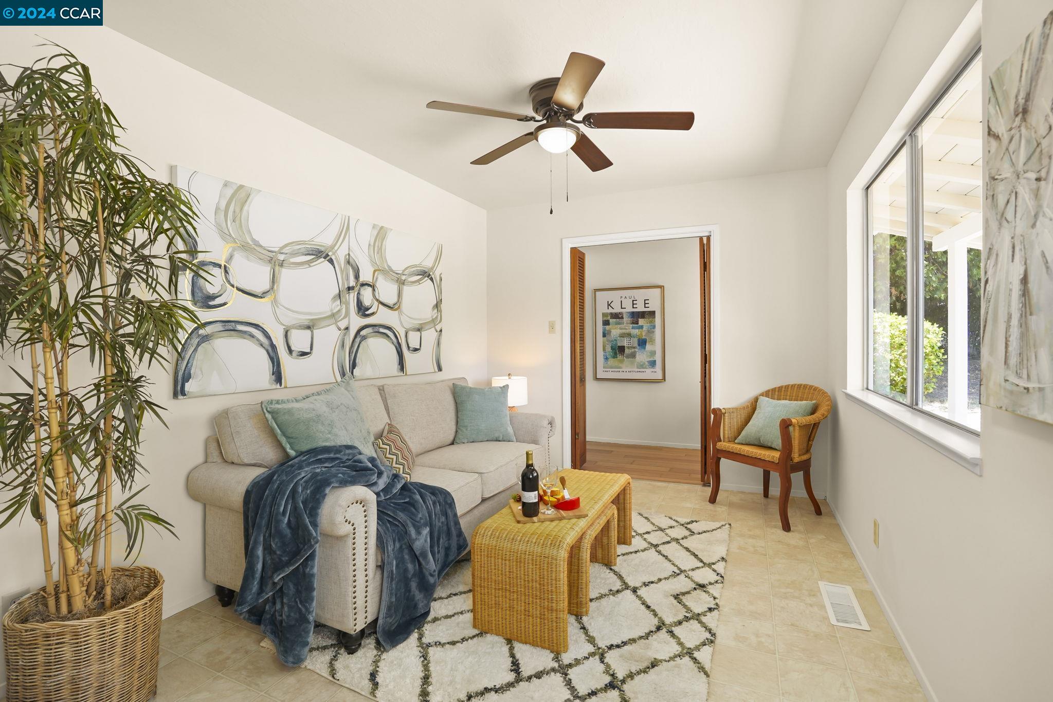 11 Swan Ct