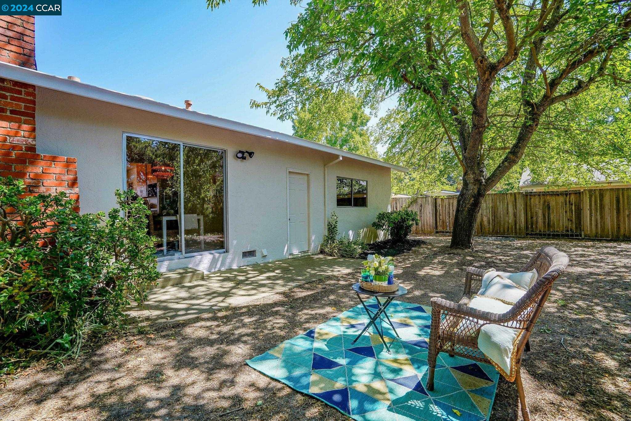 11 Swan Ct