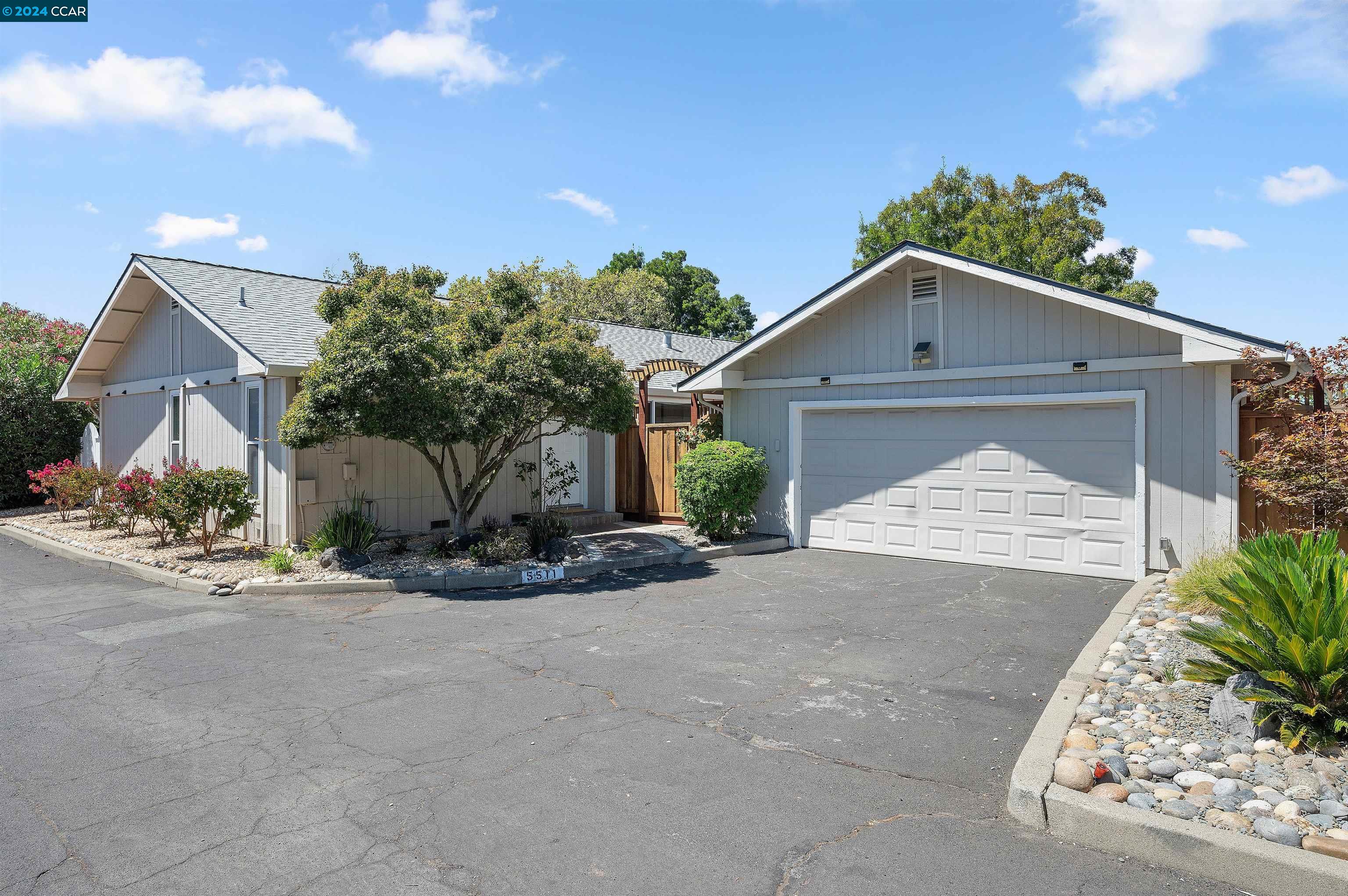 5511 Pamplona Ct