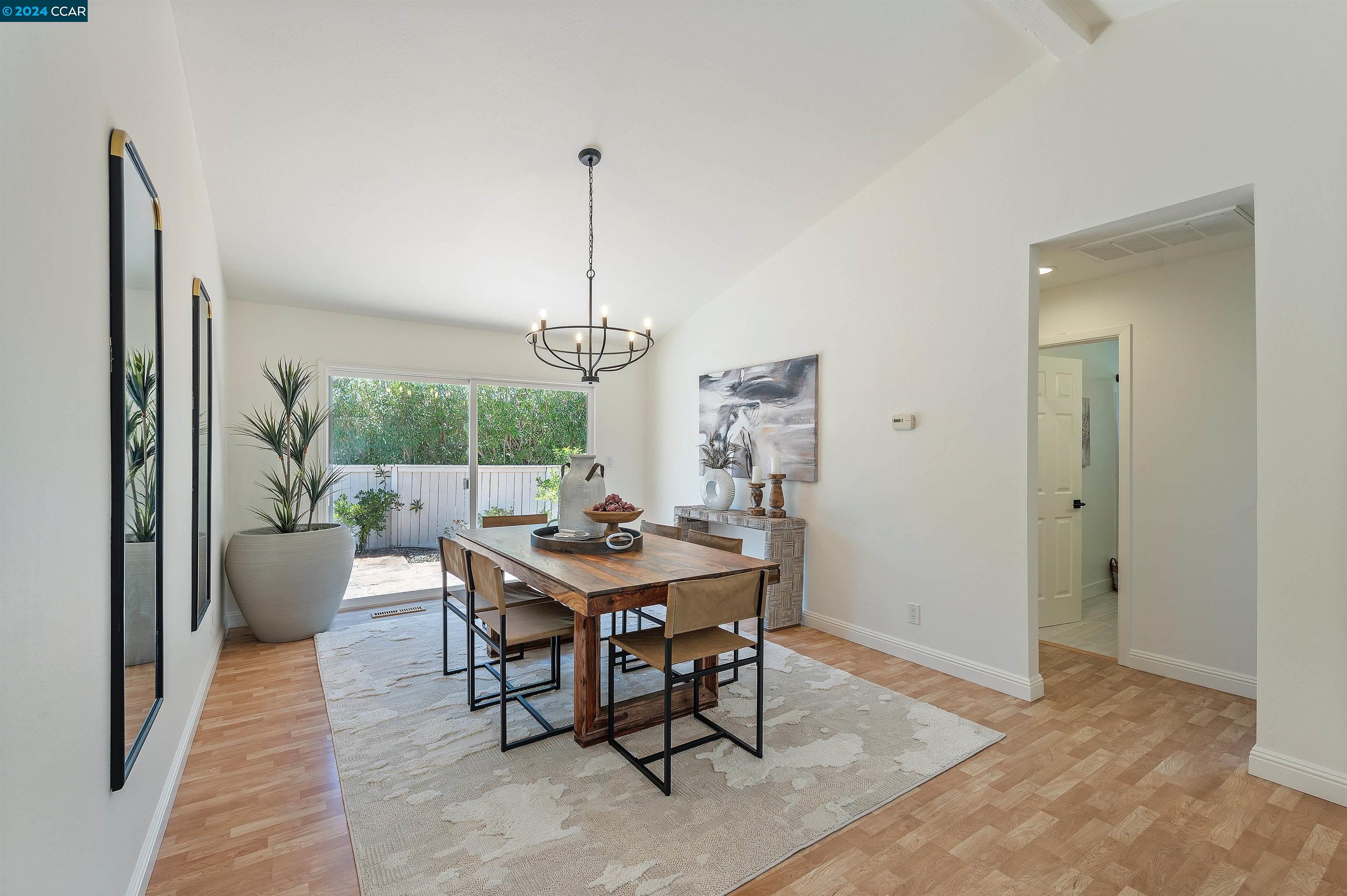 5511 Pamplona Ct
