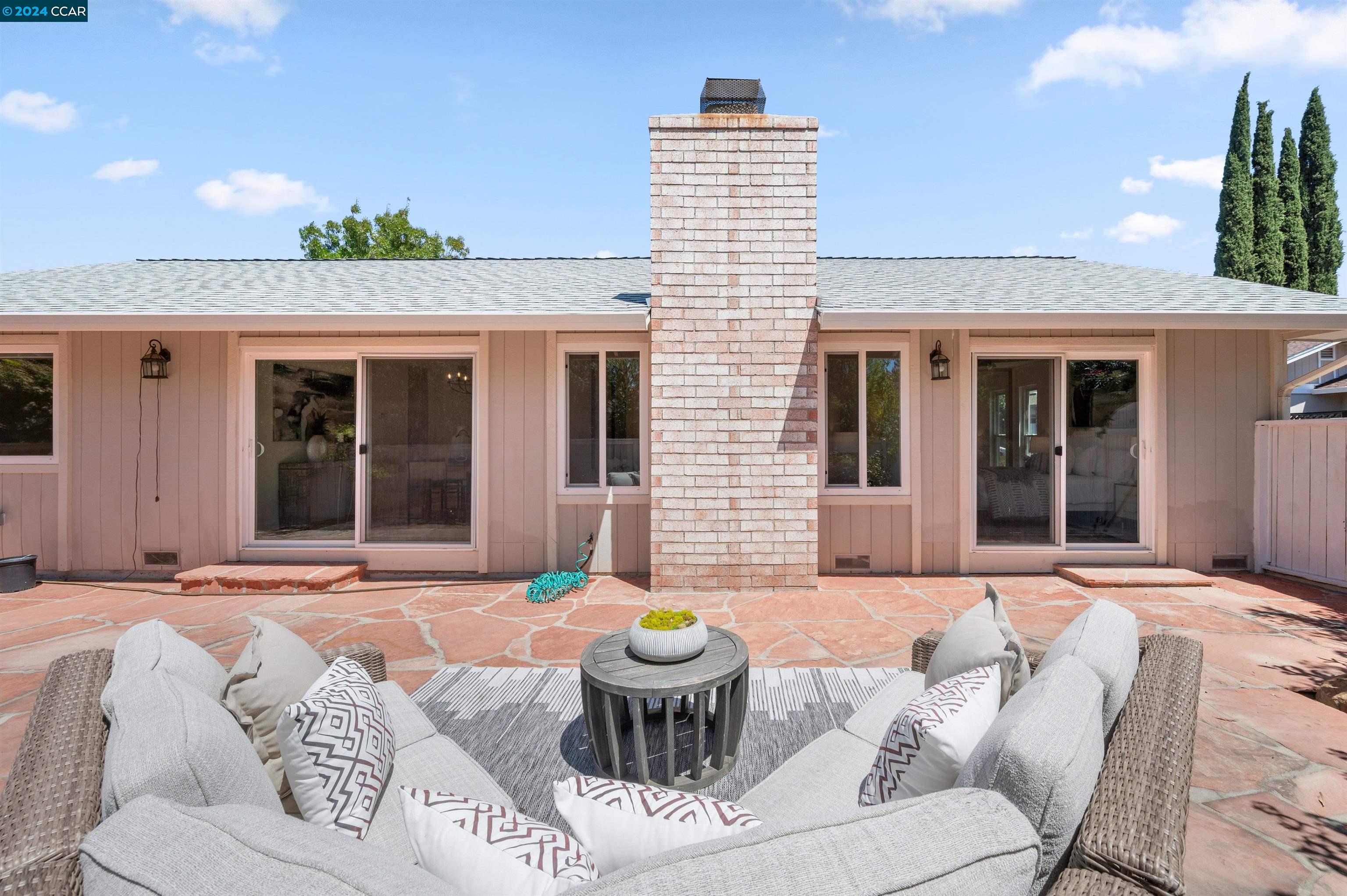 5511 Pamplona Ct