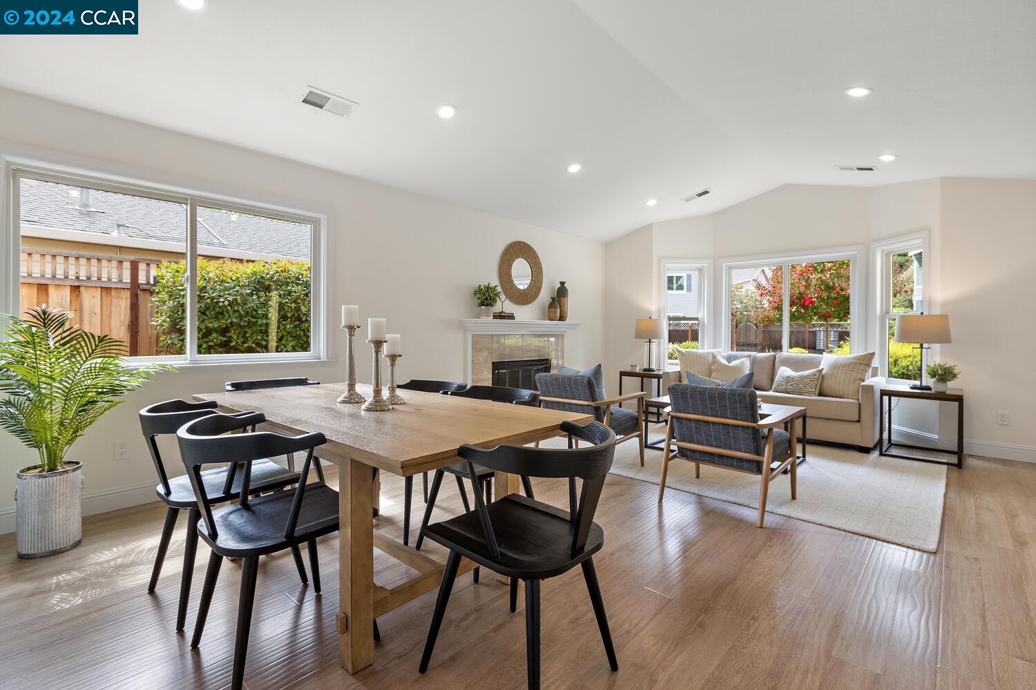 104 Mulberry Loop