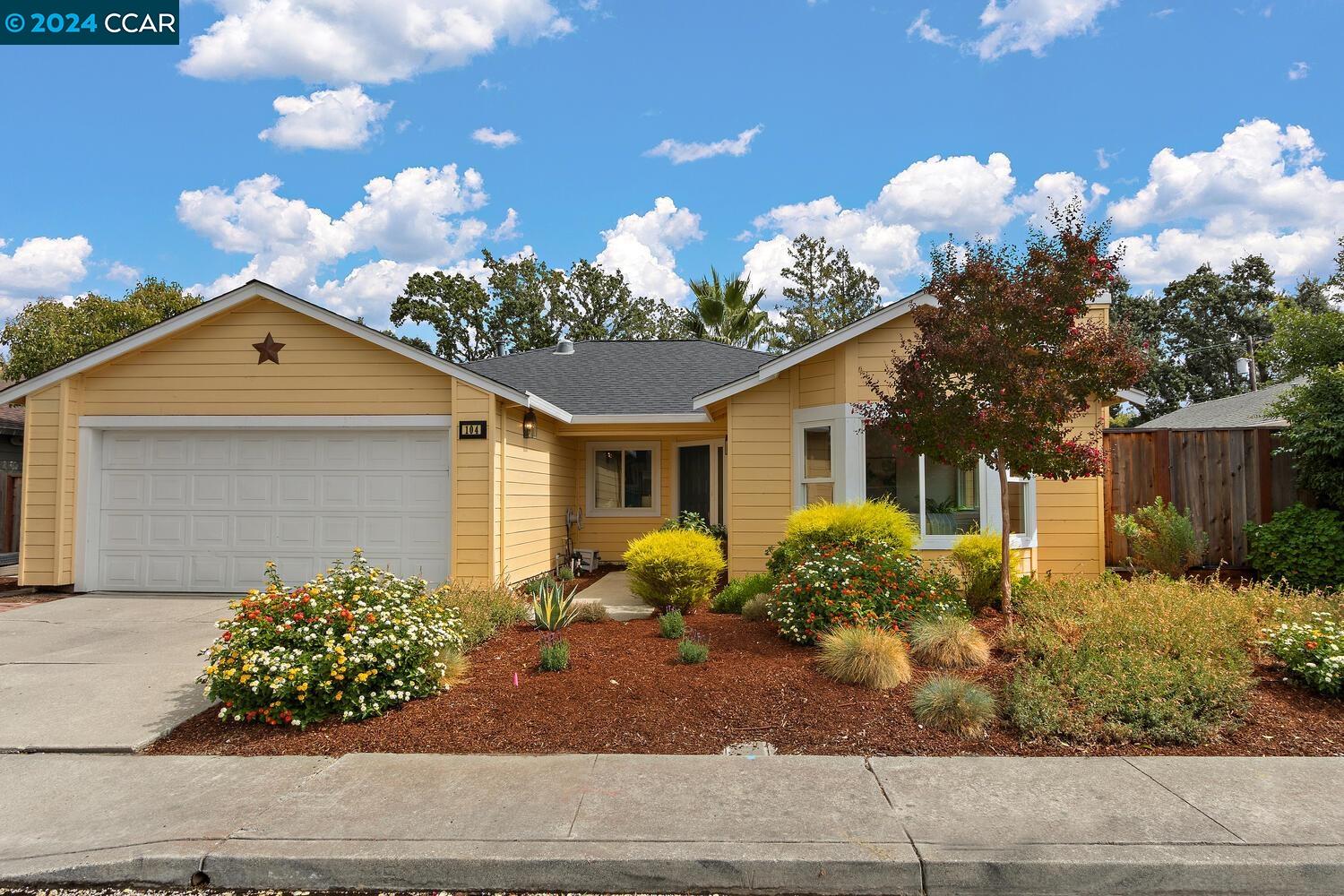 104 Mulberry Loop