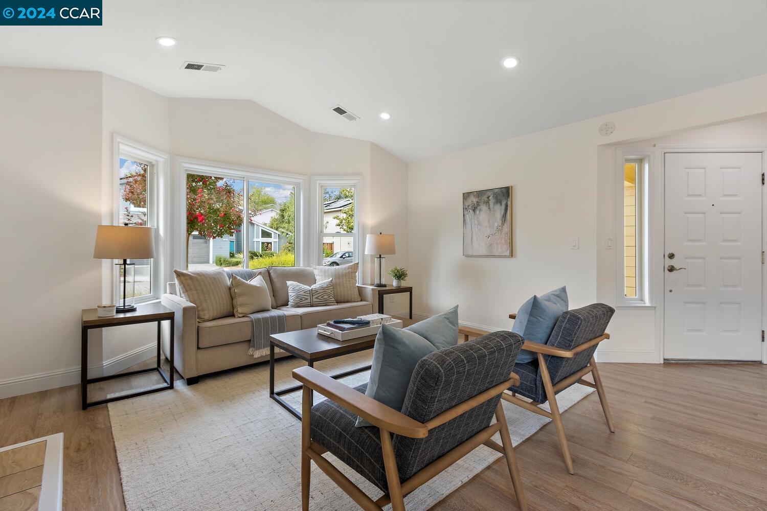104 Mulberry Loop