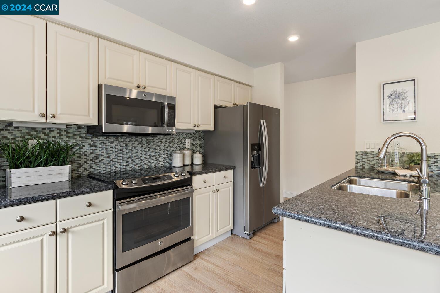 104 Mulberry Loop