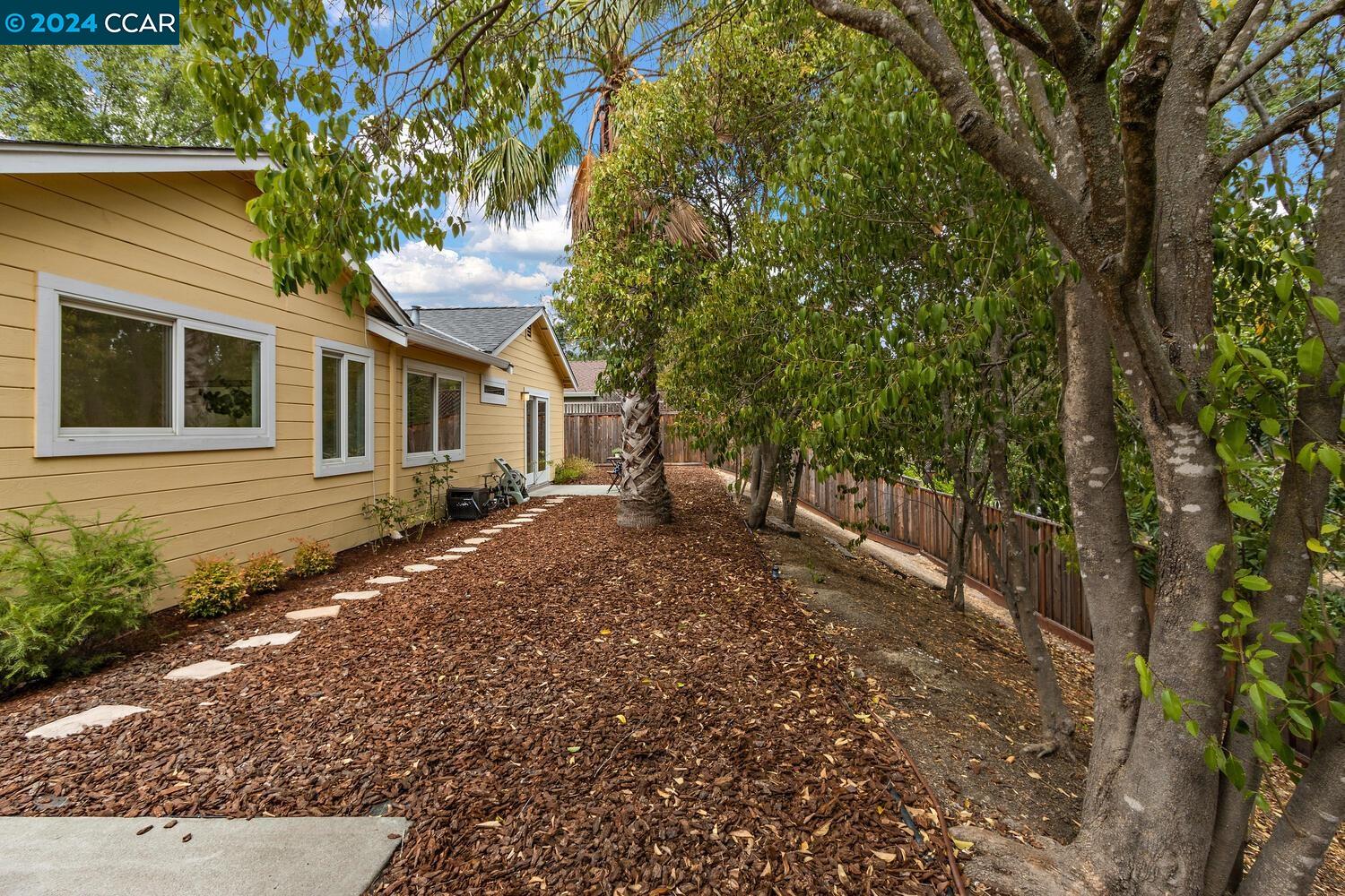 104 Mulberry Loop