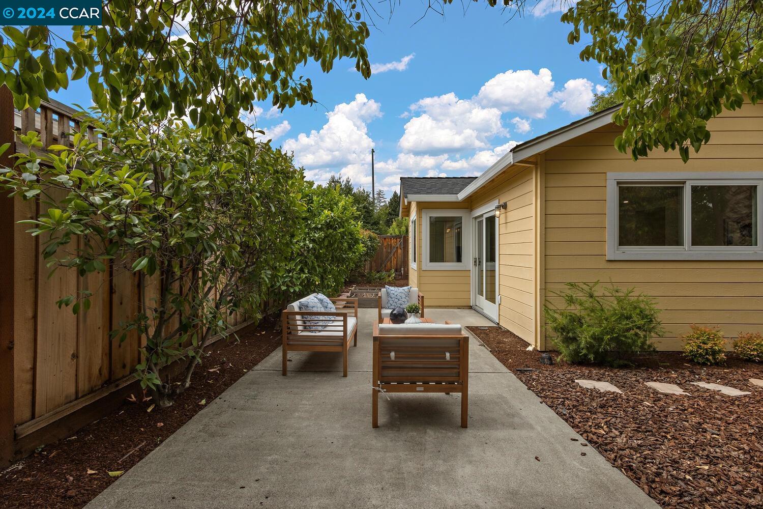 104 Mulberry Loop