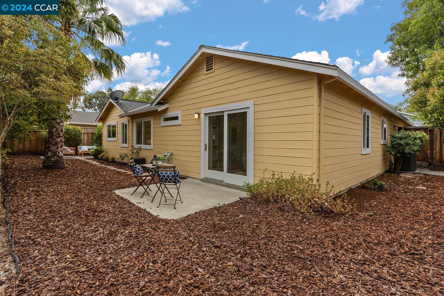 104 Mulberry Loop