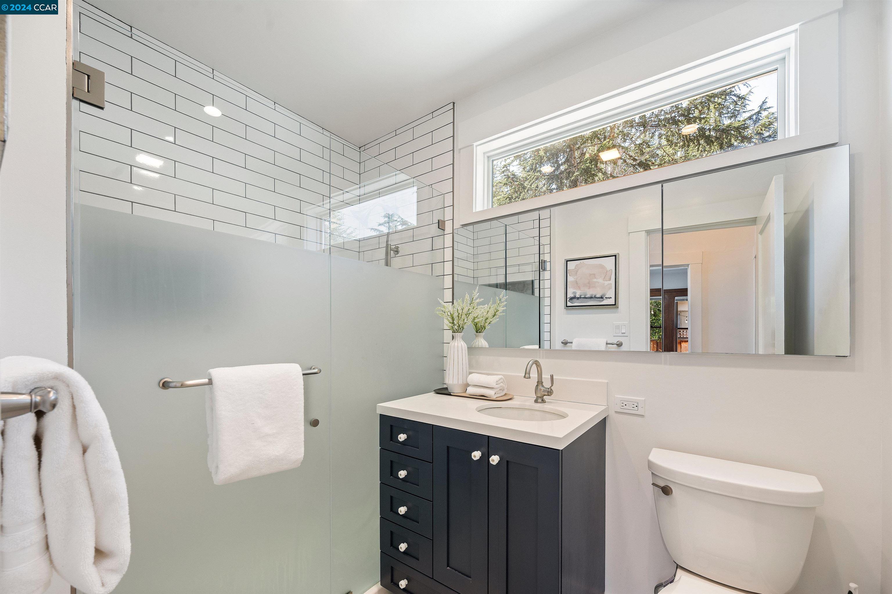 4401 Pleasant Valley Ct