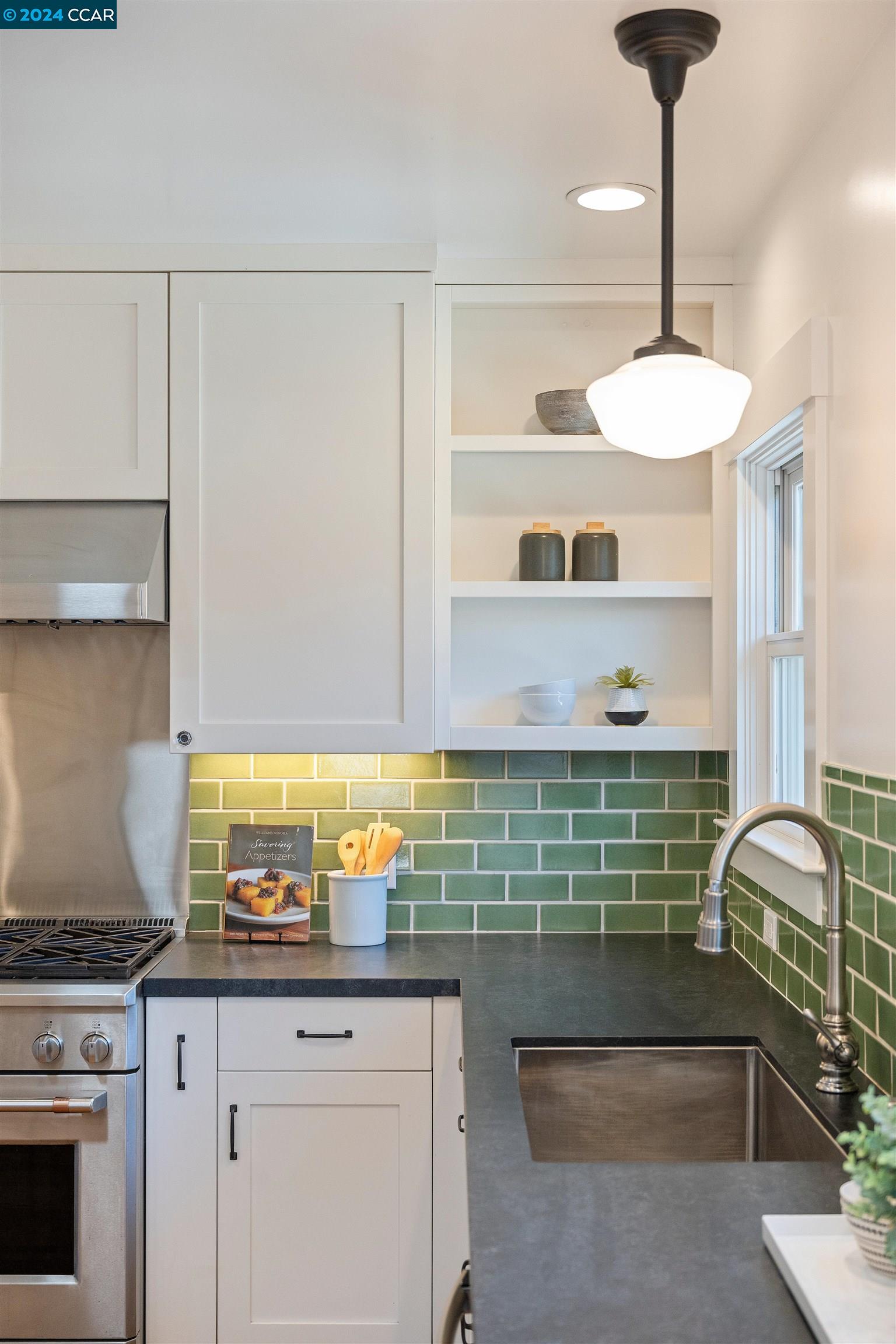4401 Pleasant Valley Ct