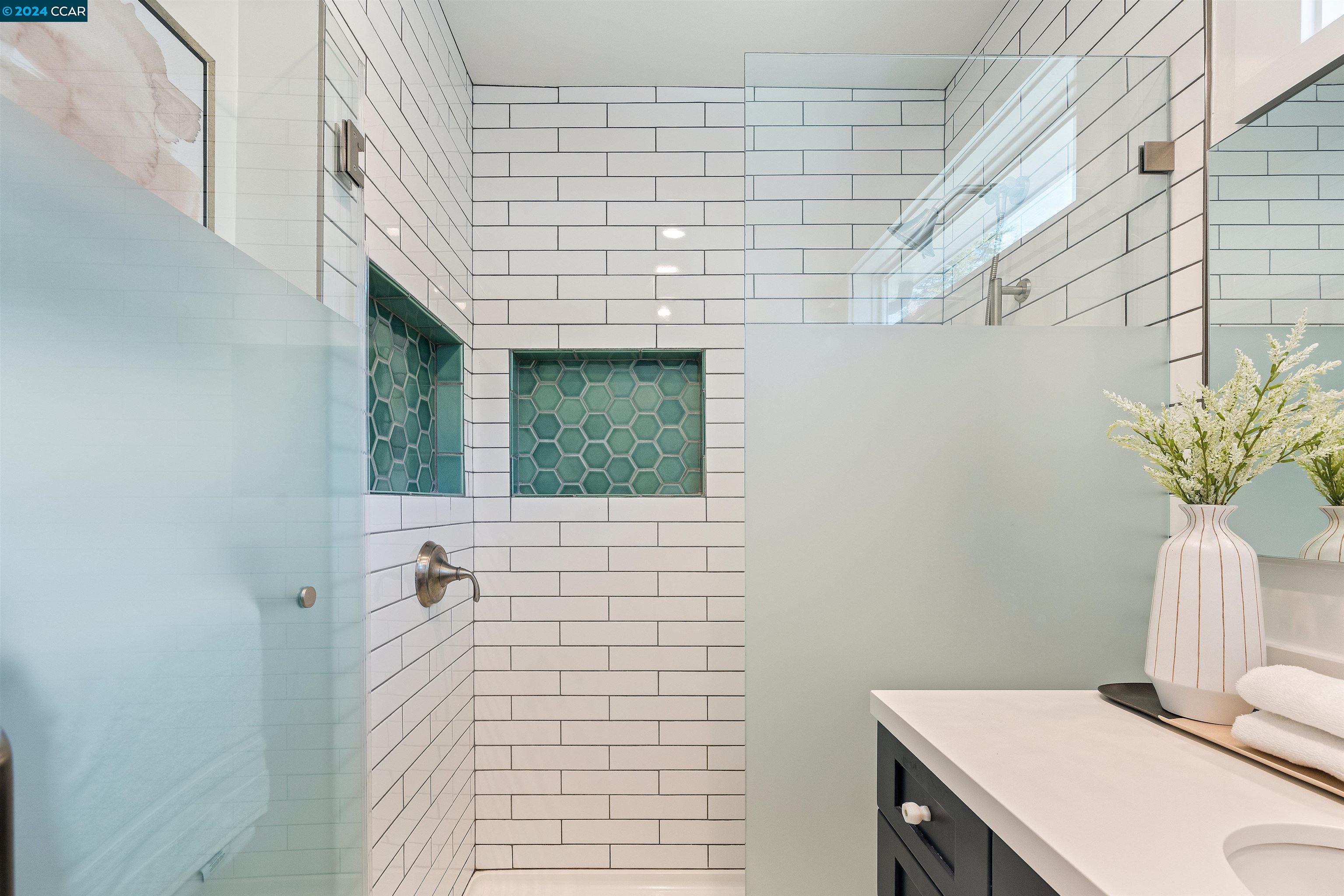 4401 Pleasant Valley Ct