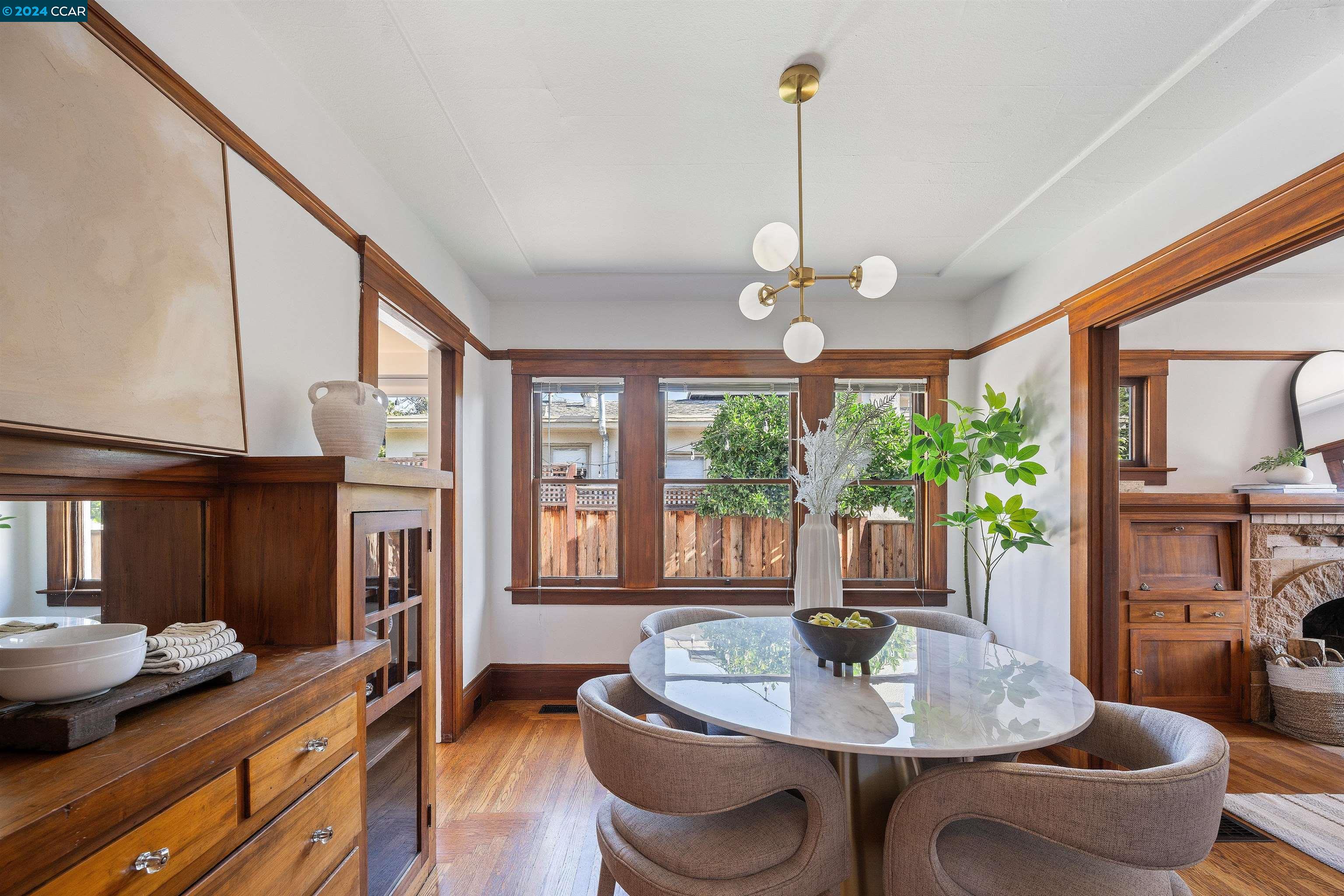 4401 Pleasant Valley Ct