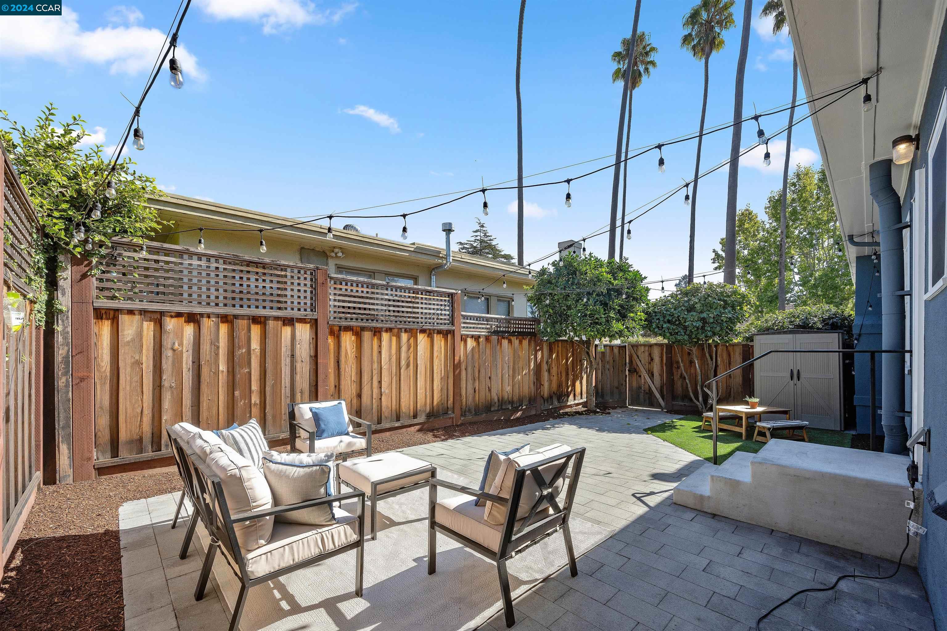 4401 Pleasant Valley Ct