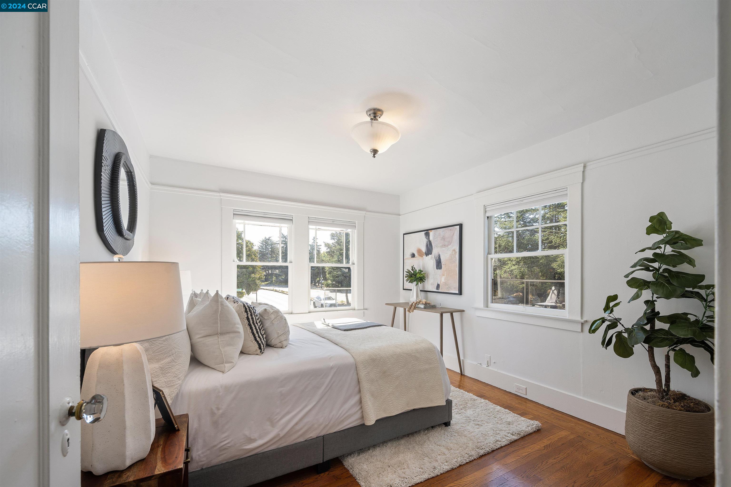 4401 Pleasant Valley Ct