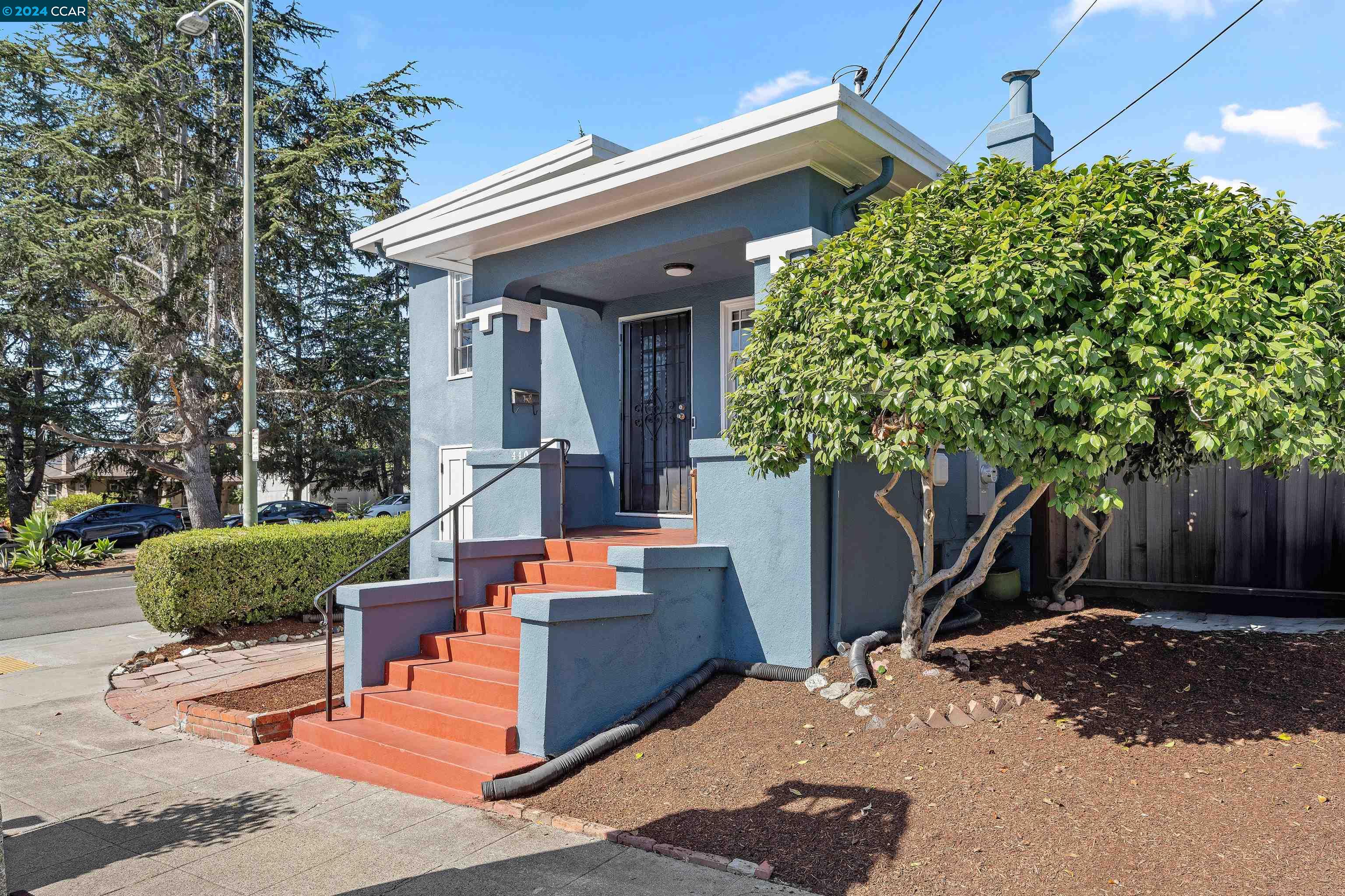 4401 Pleasant Valley Ct