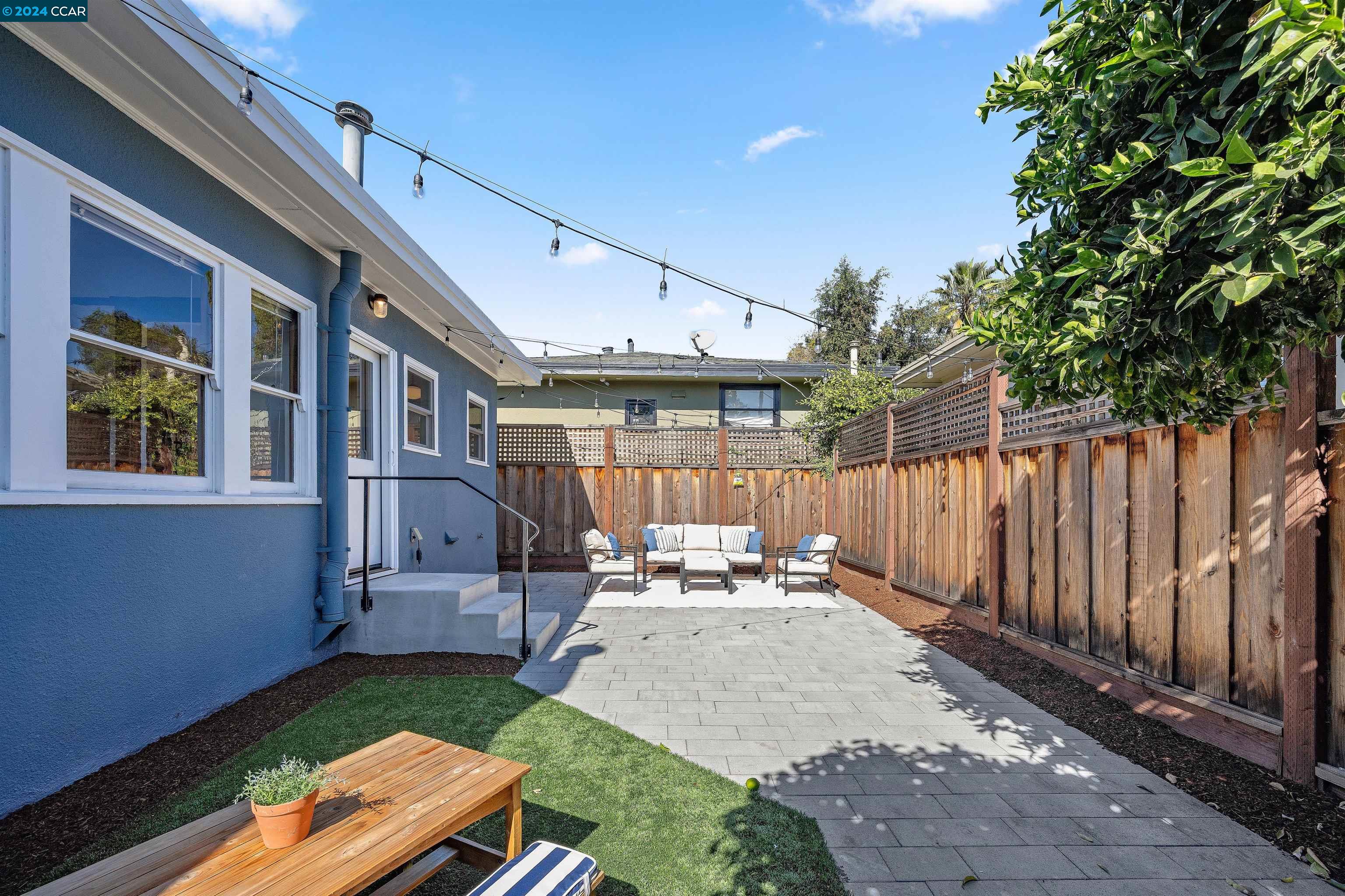 4401 Pleasant Valley Ct
