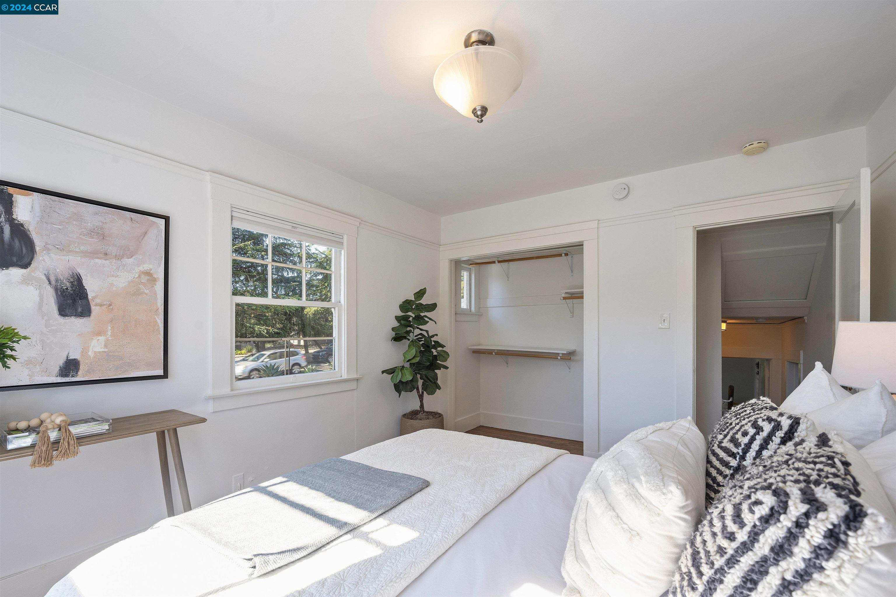 4401 Pleasant Valley Ct