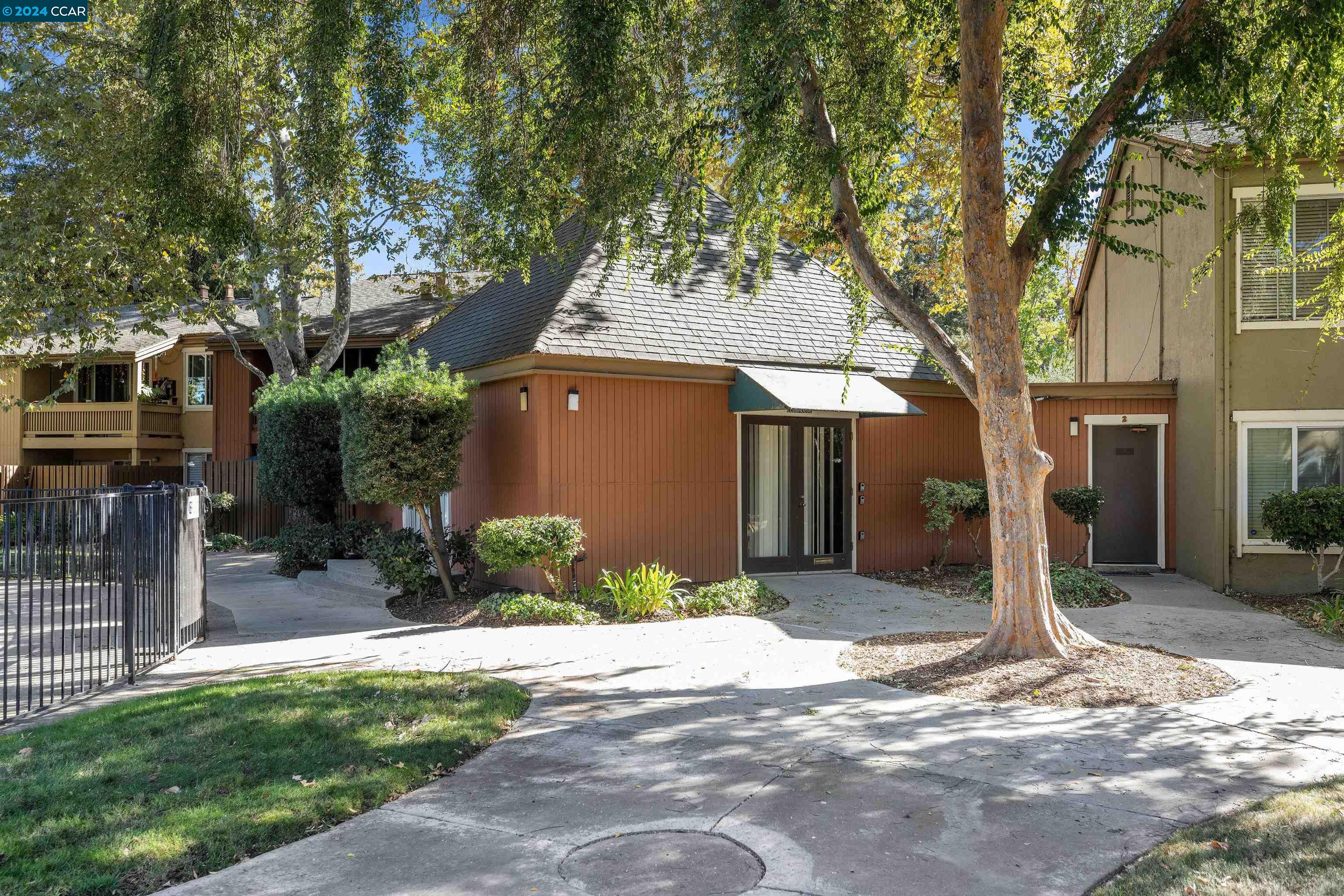810 Oak Grove Rd # 97
