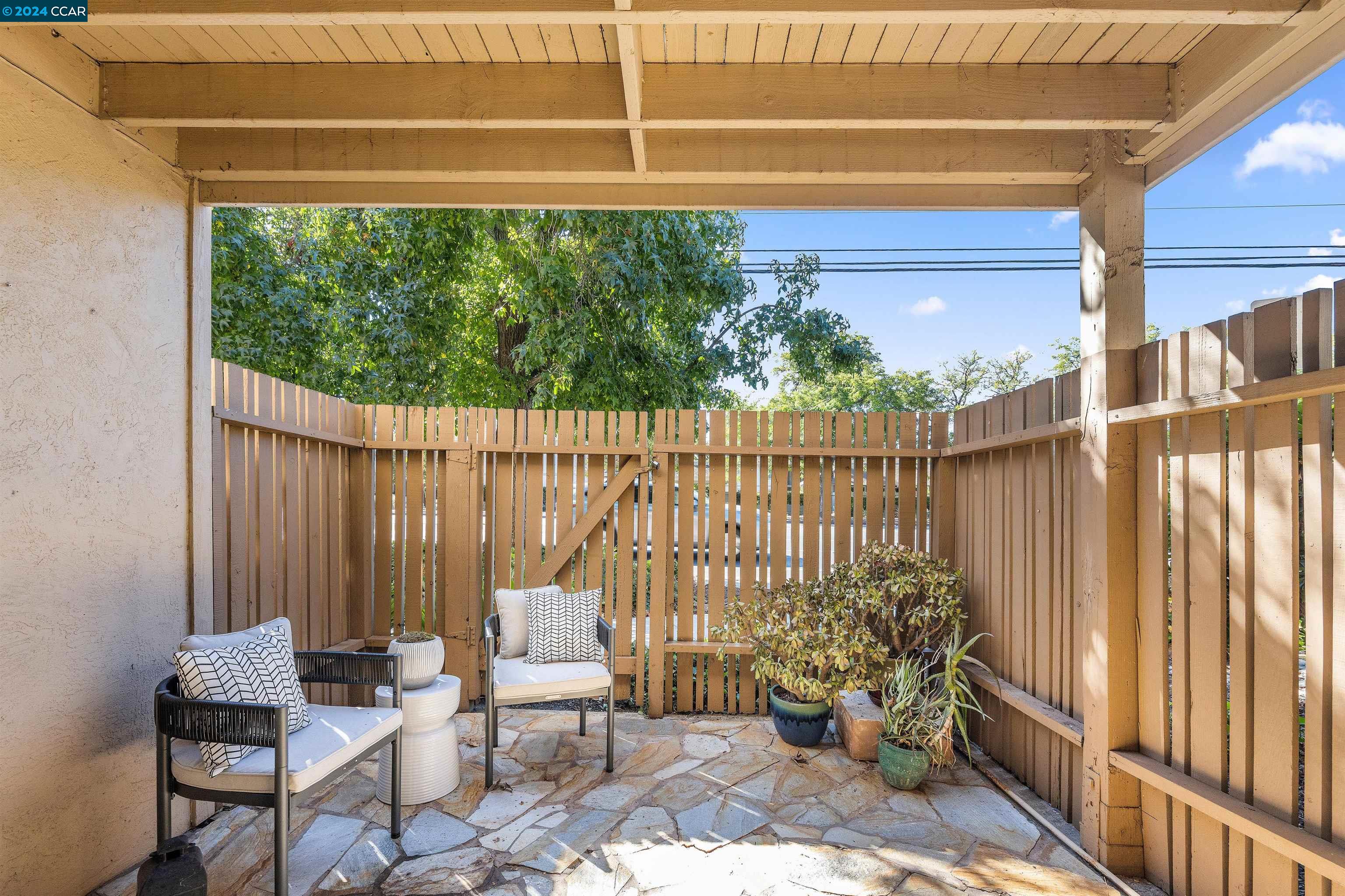 810 Oak Grove Rd # 97