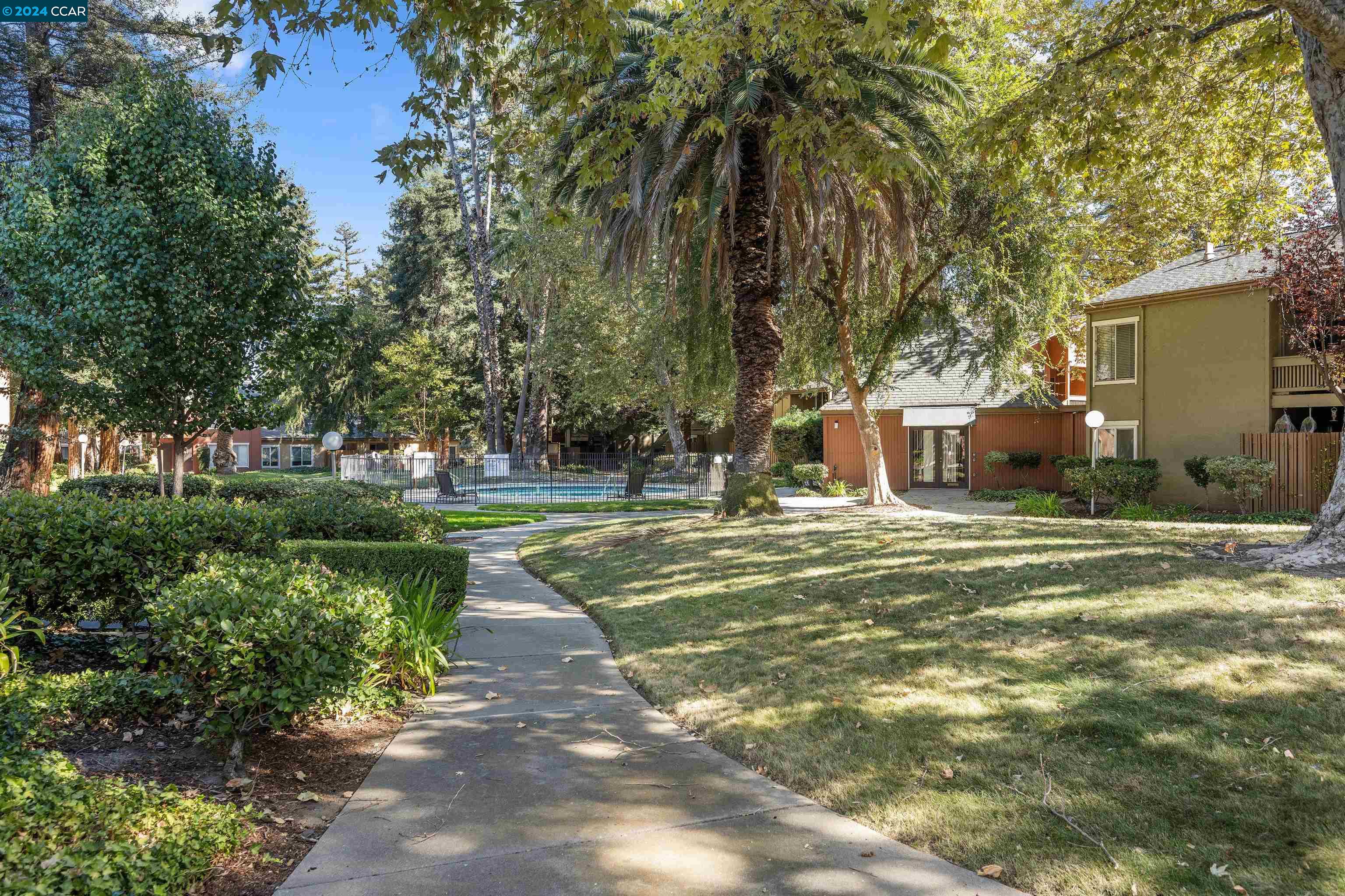 810 Oak Grove Rd # 97