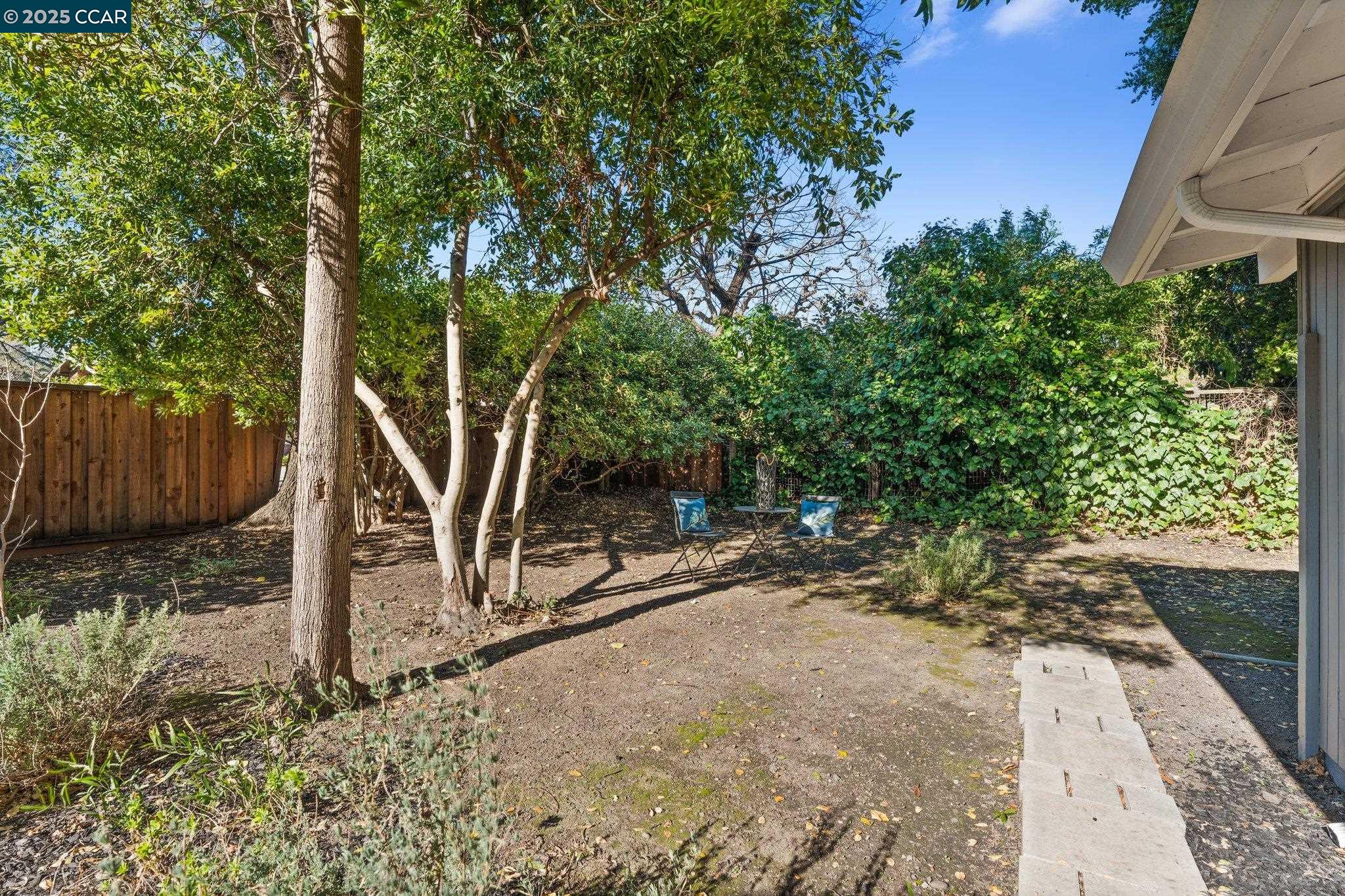 456 BRIDGE ROAD