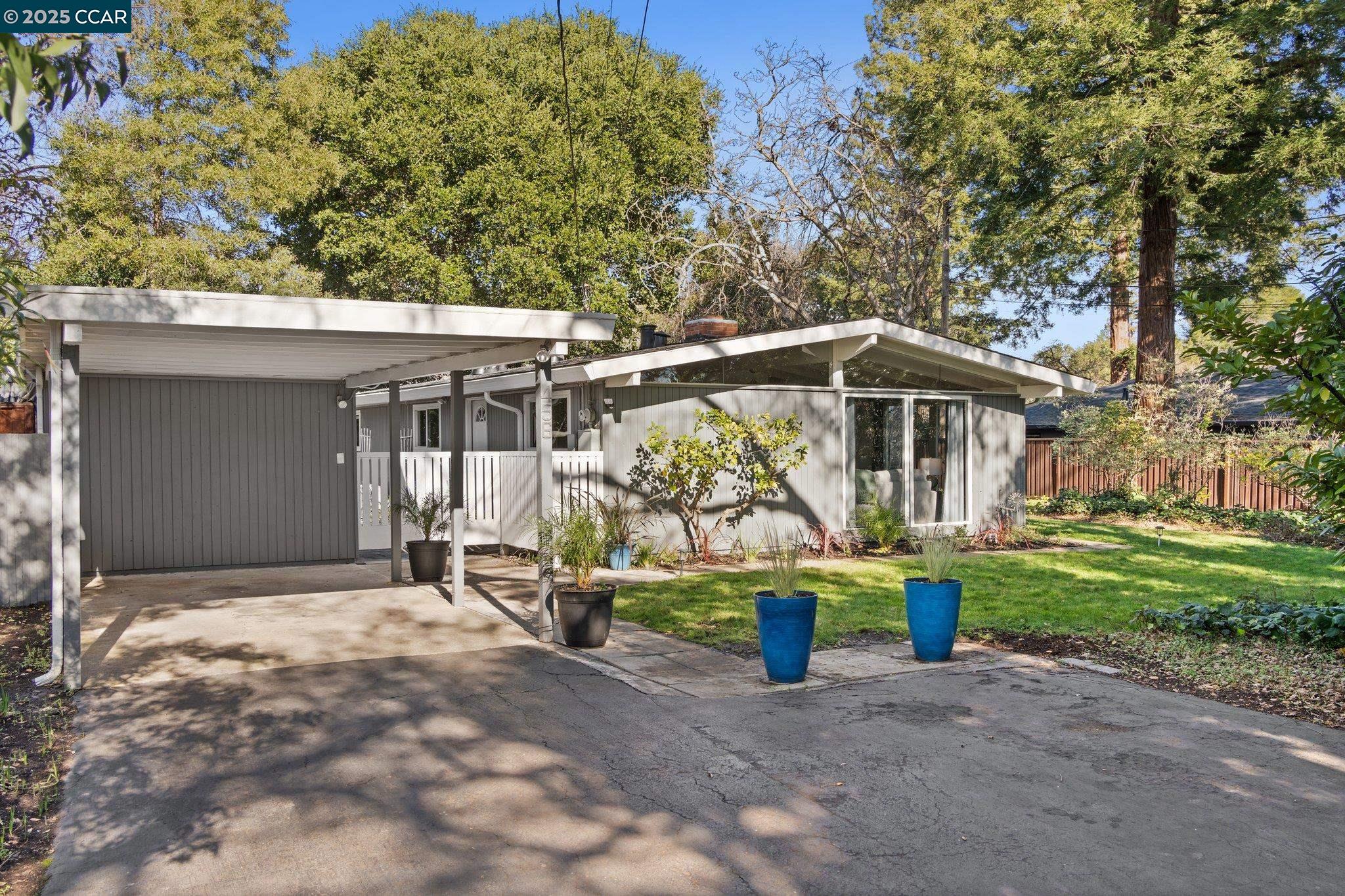 456 BRIDGE ROAD