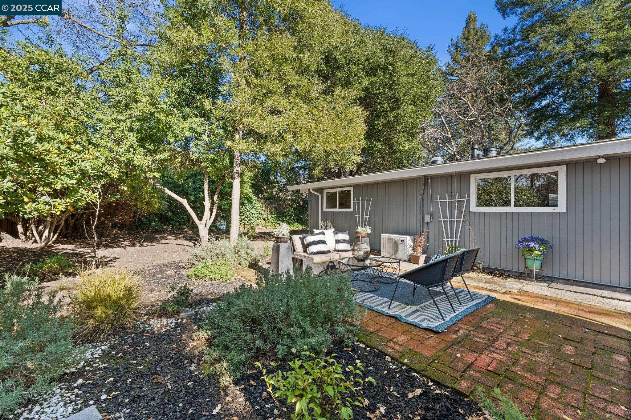 456 BRIDGE ROAD