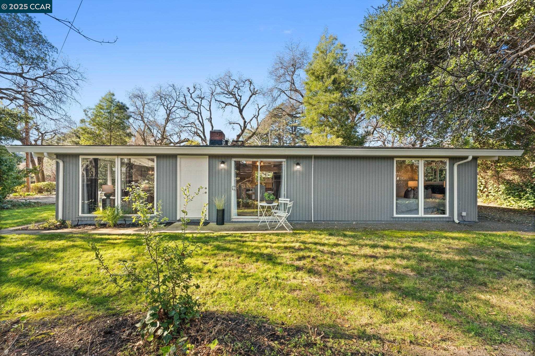 456 BRIDGE ROAD