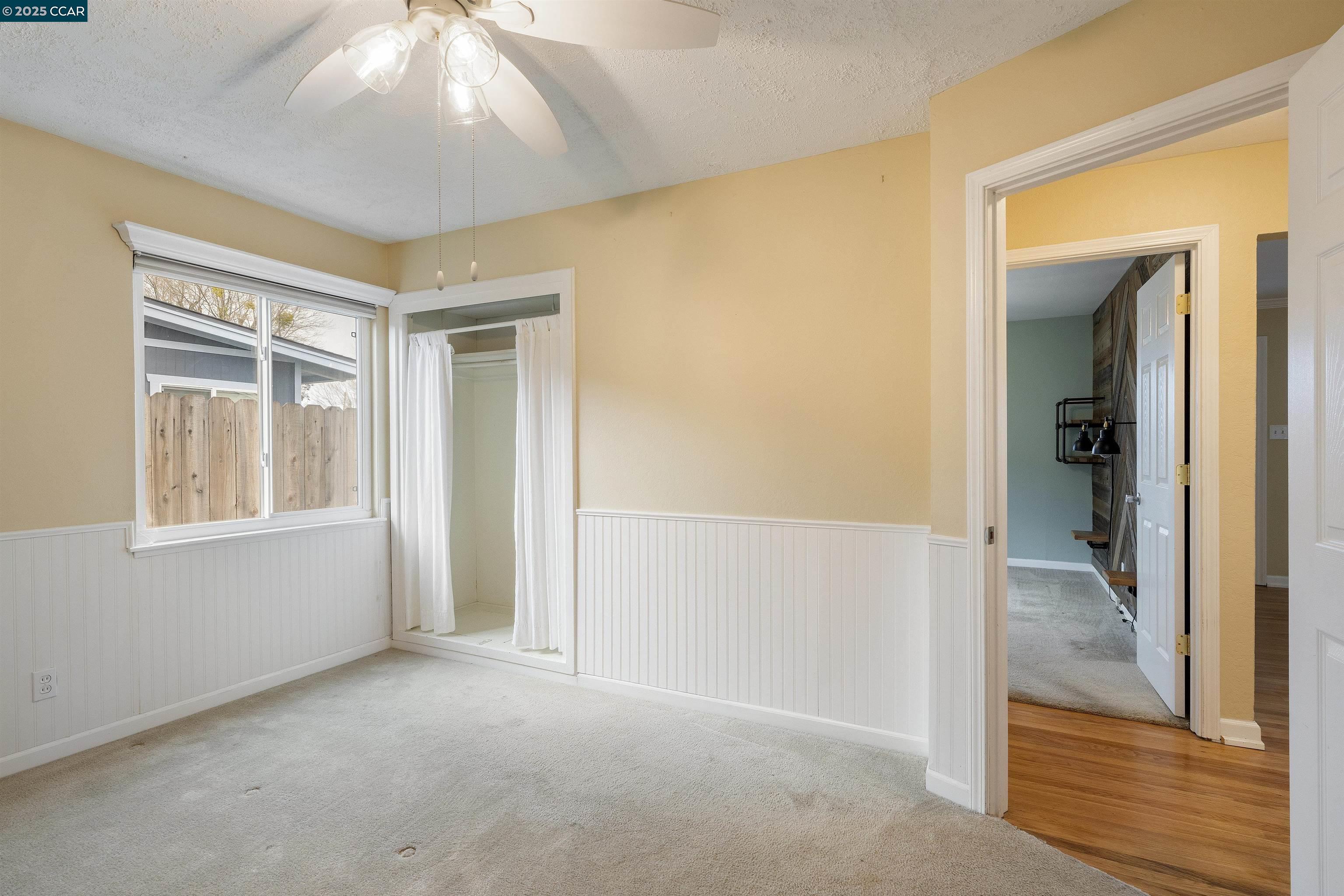 917 Laurel Way
