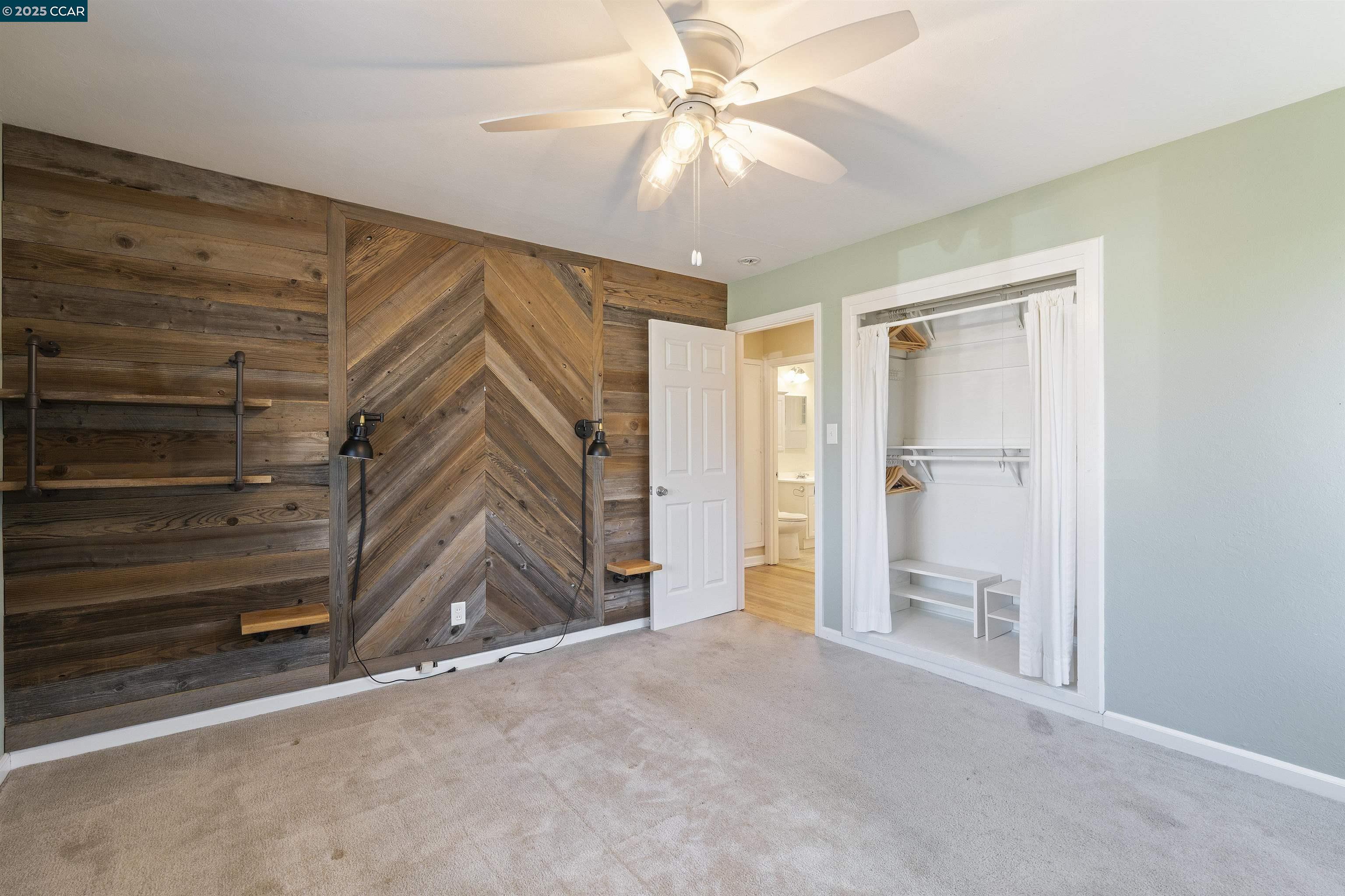 917 Laurel Way
